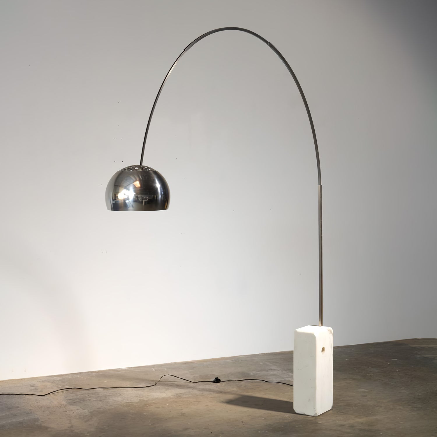 Alevra Steel Marble Floor Lamp - Letslighting