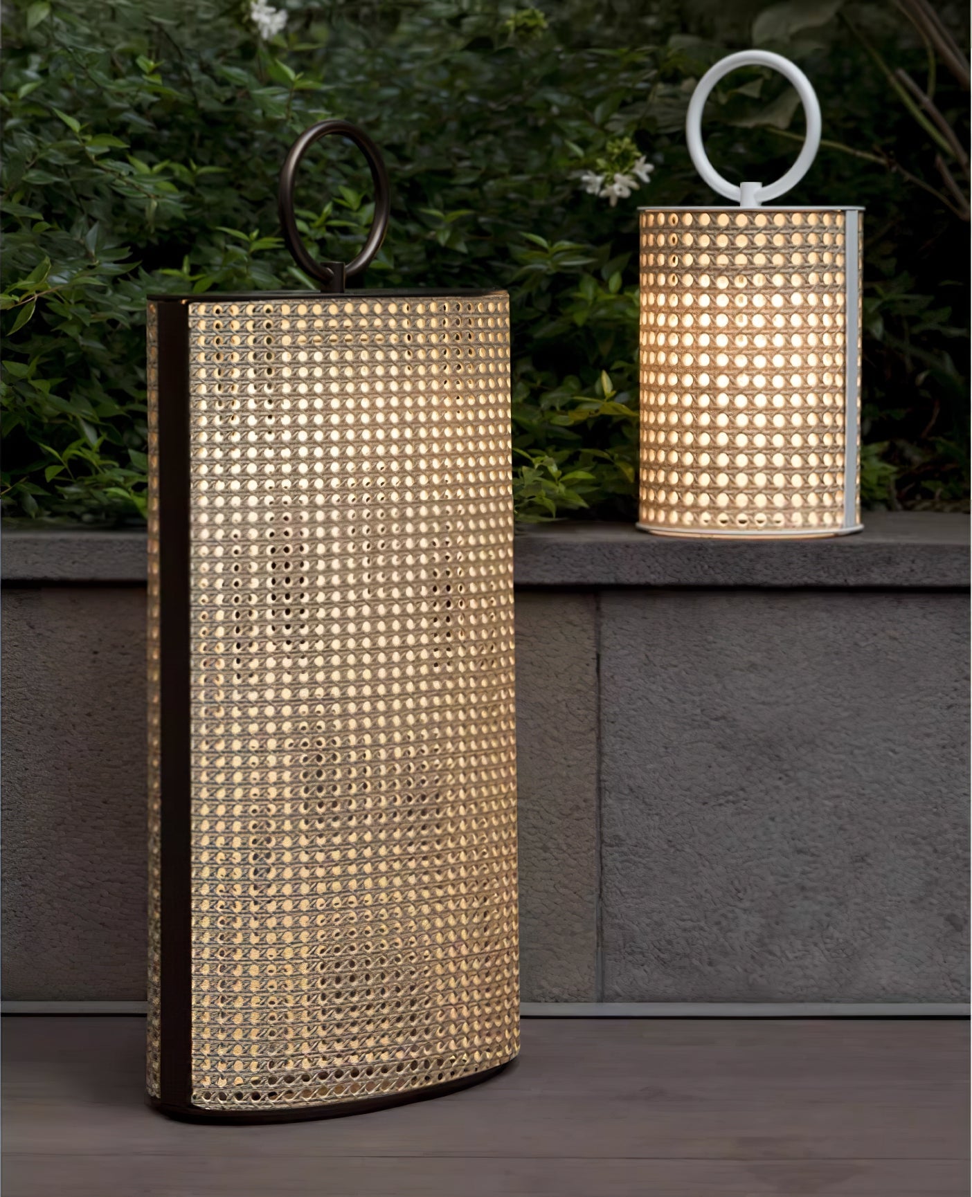 Arlette Solar Outdoor Lantern Lamp - Letslighting