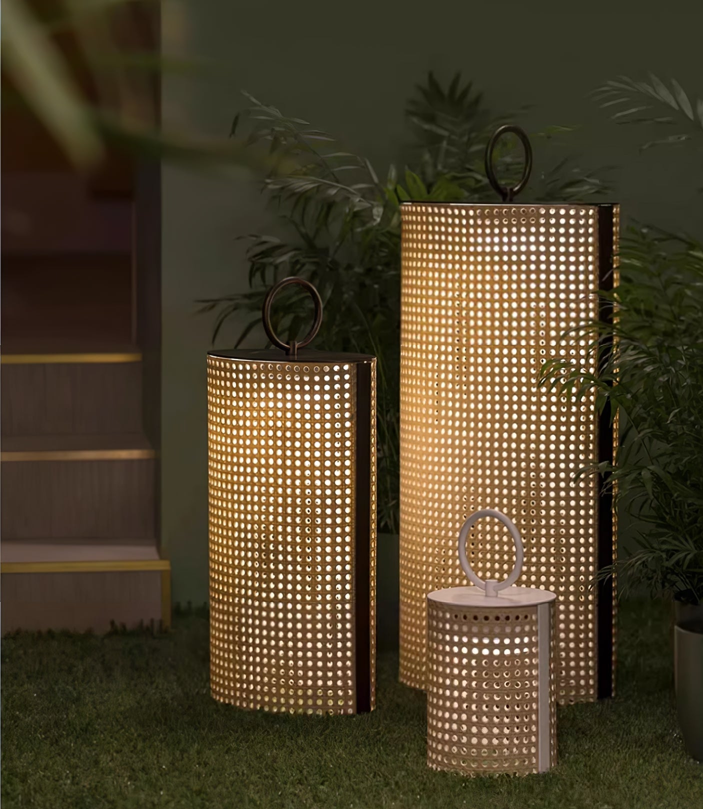 Arlette Solar Outdoor Lantern Lamp - Letslighting