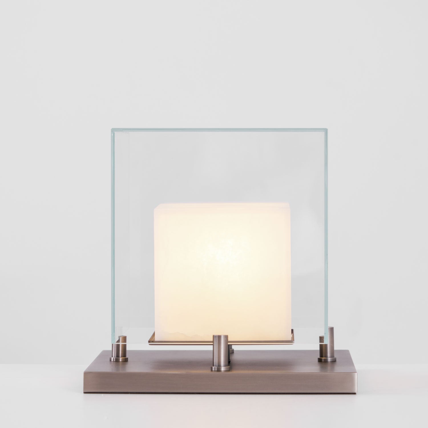 Arqra Modern Alabaster Table Lamp