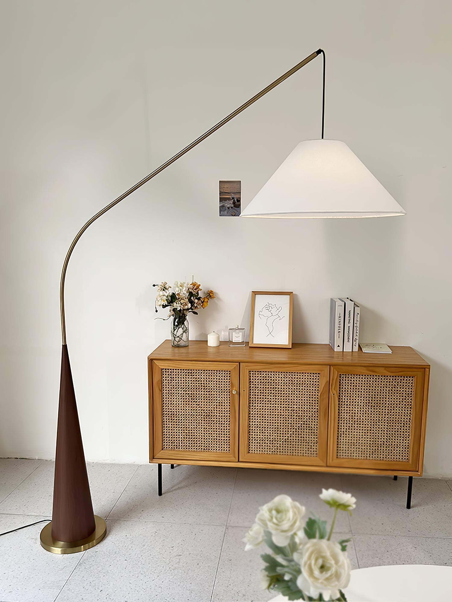 Uriah Minimalist Fabric Floor Lamp - Letslighting