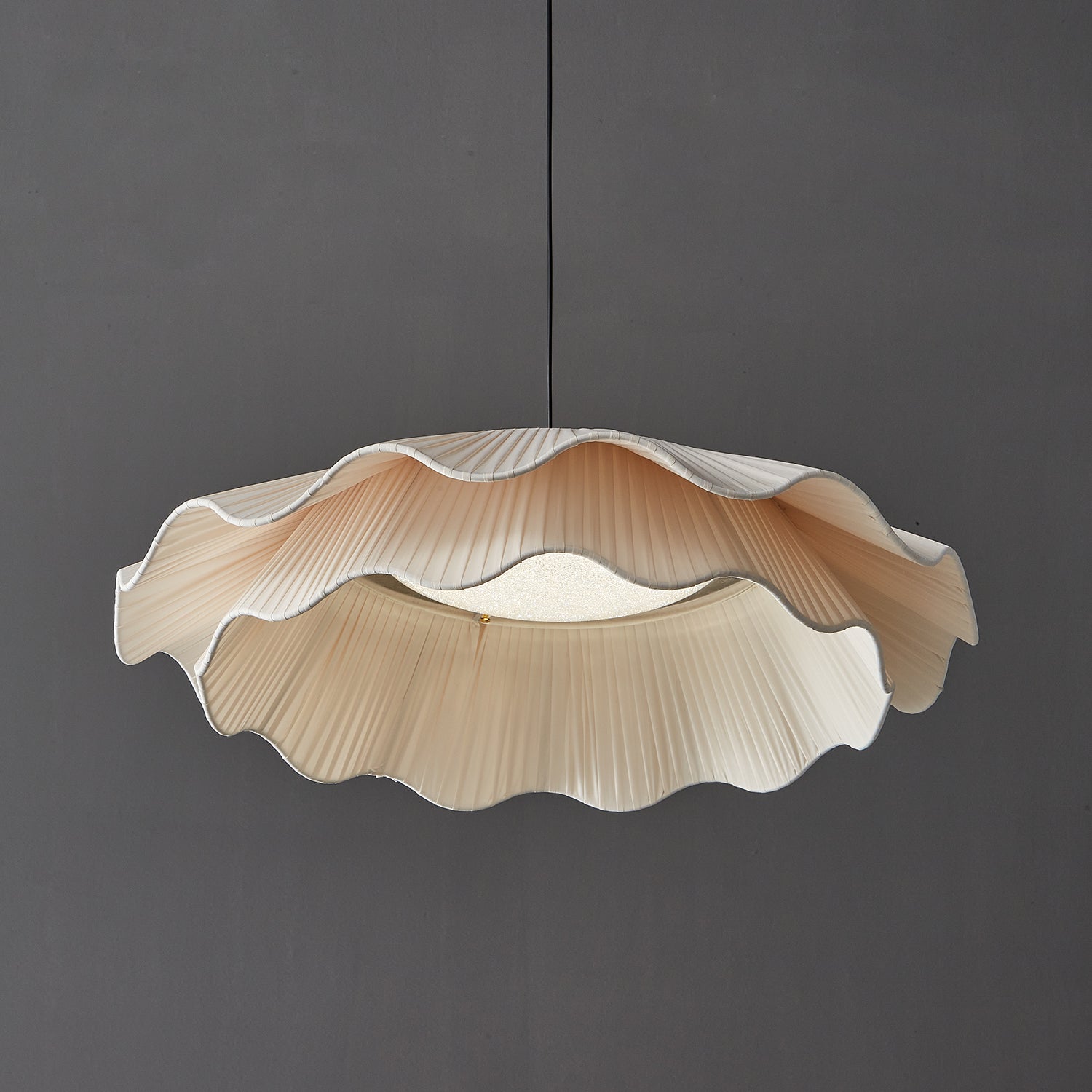 Ellorel Elegance Wave Brass Fabric Pendant Lamp - Letslighting