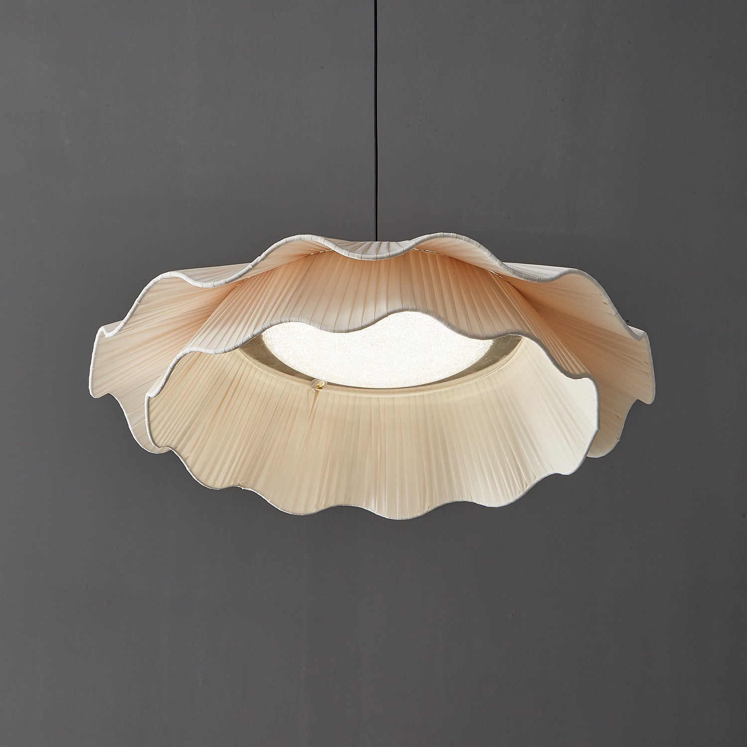 Ellorel Elegance Wave Brass Fabric Pendant Lamp - Letslighting