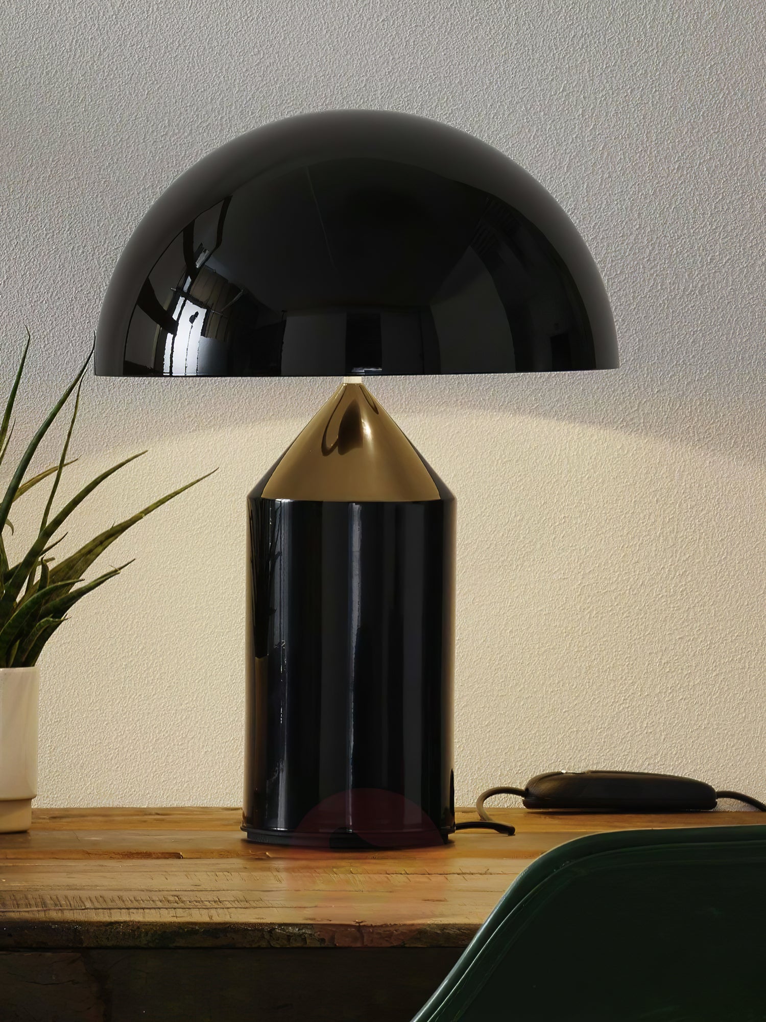 Rivena Industrial Minimalist Table Lamp - Letslighting