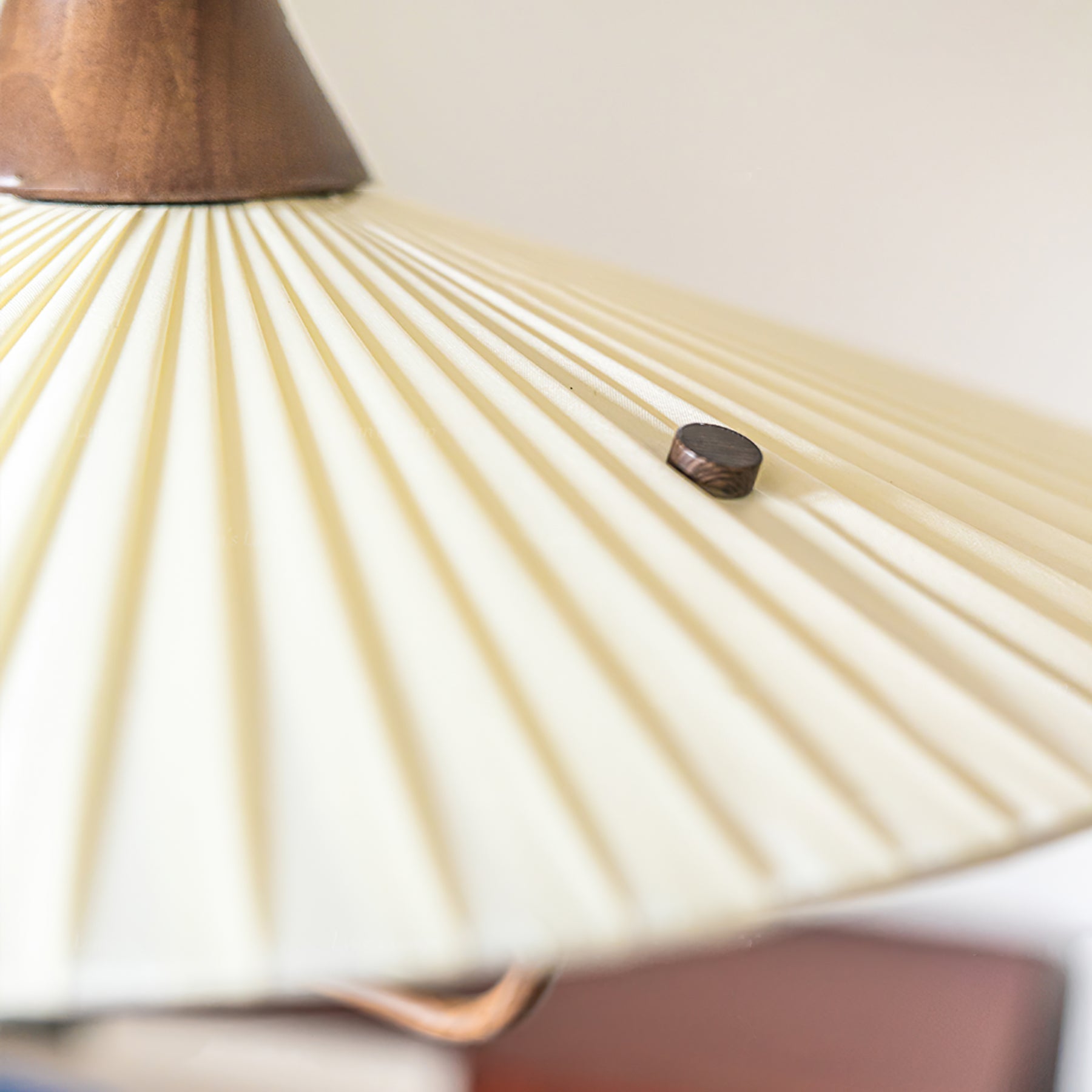 Vionne Mid-Century Wood and White Pendant Lamp - Letslighting