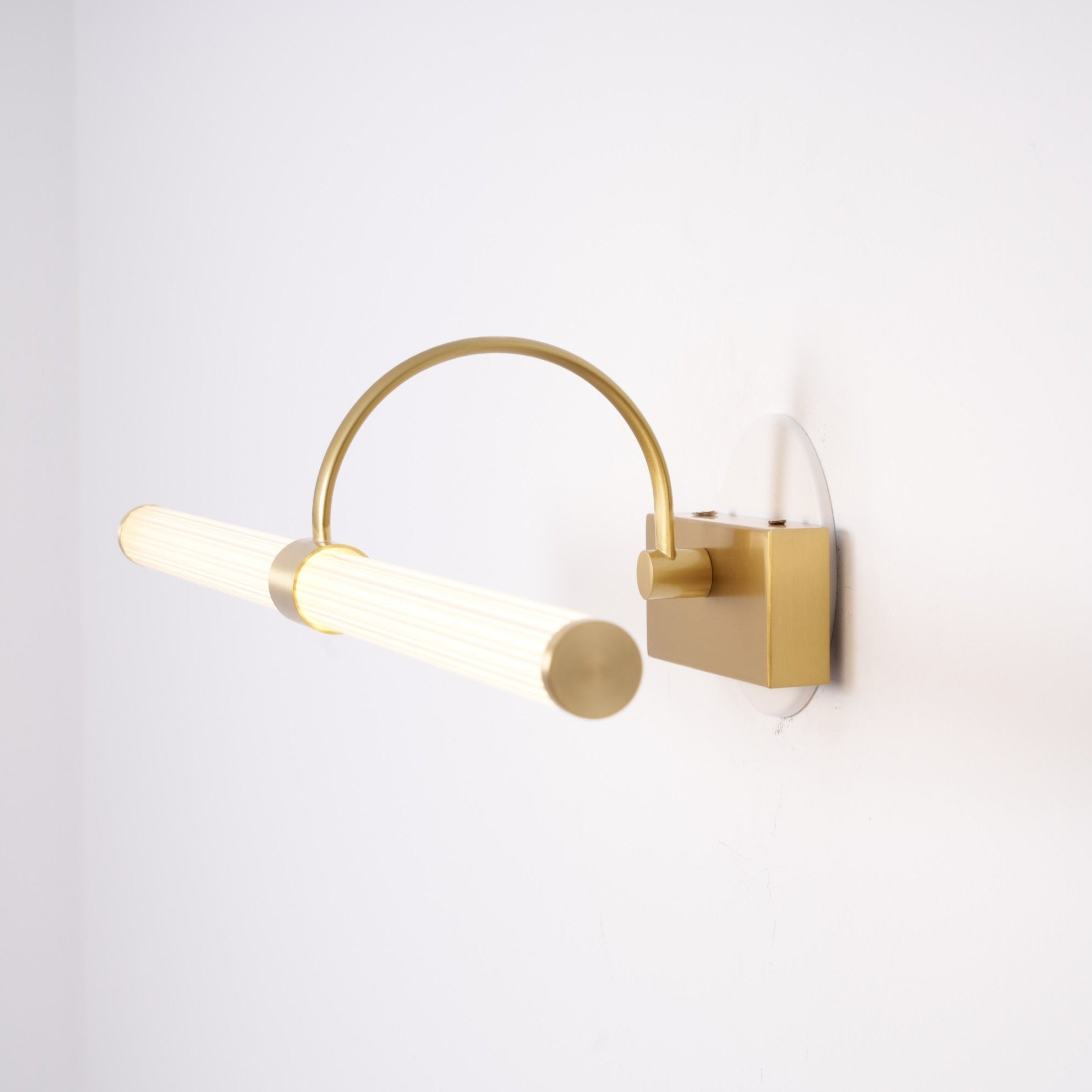 Beryl Modern Minimalist Brass Wall Light - Letslighting