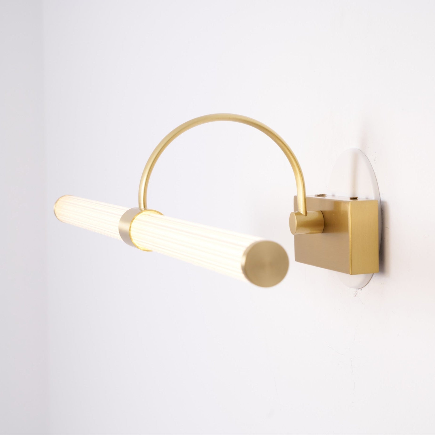 Beryl Modern Minimalist Brass Wall Light - Letslighting