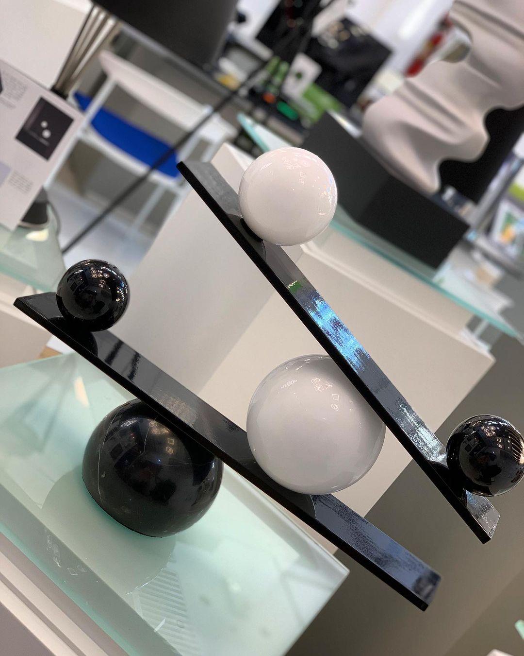 Usilus Table Lamp - Letslighting