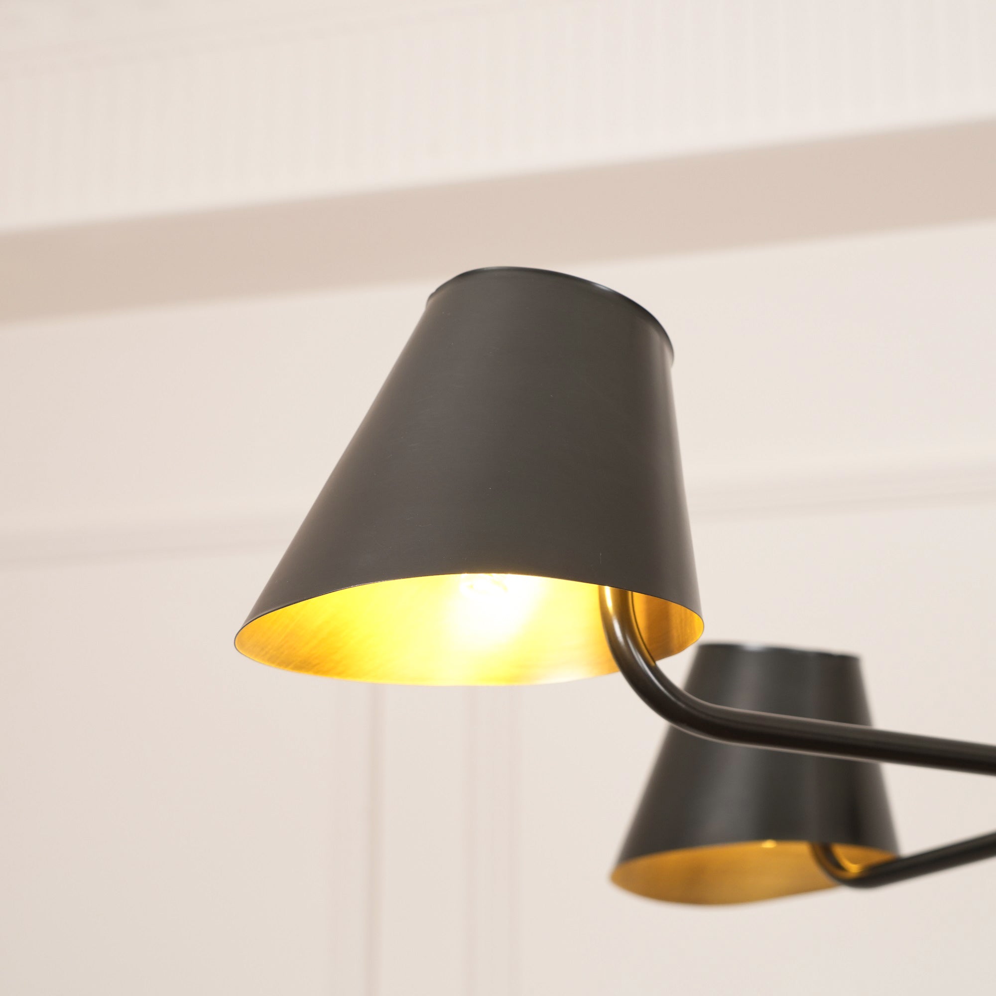 Vemarora Vintage Industrial Linear Chandelier - Letslighting