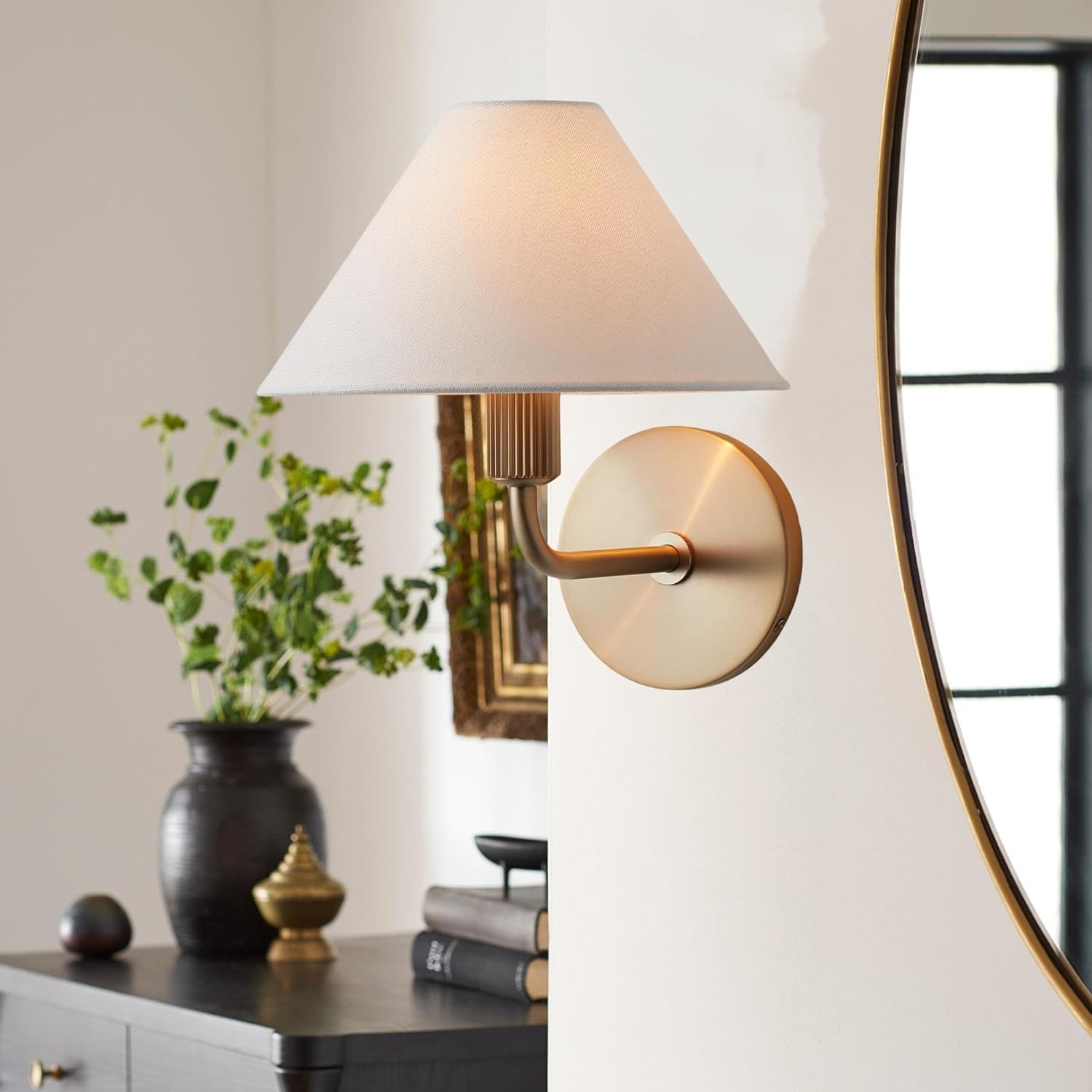 Cisoren Traditional Unique Brass Fabric Wall Lamp - Letslighting