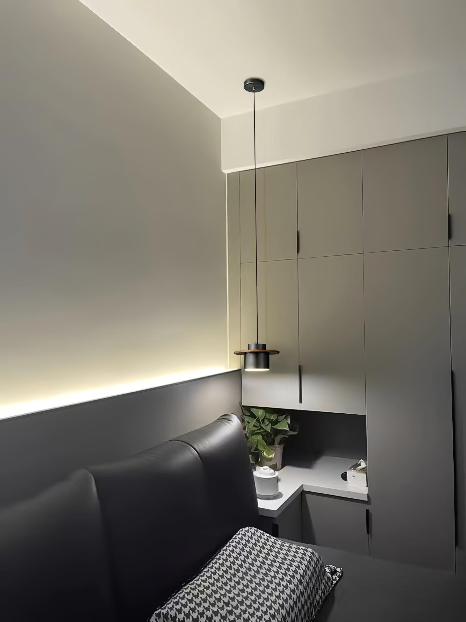 Aurora Industrial Brass Pendant Light - Letslighting
