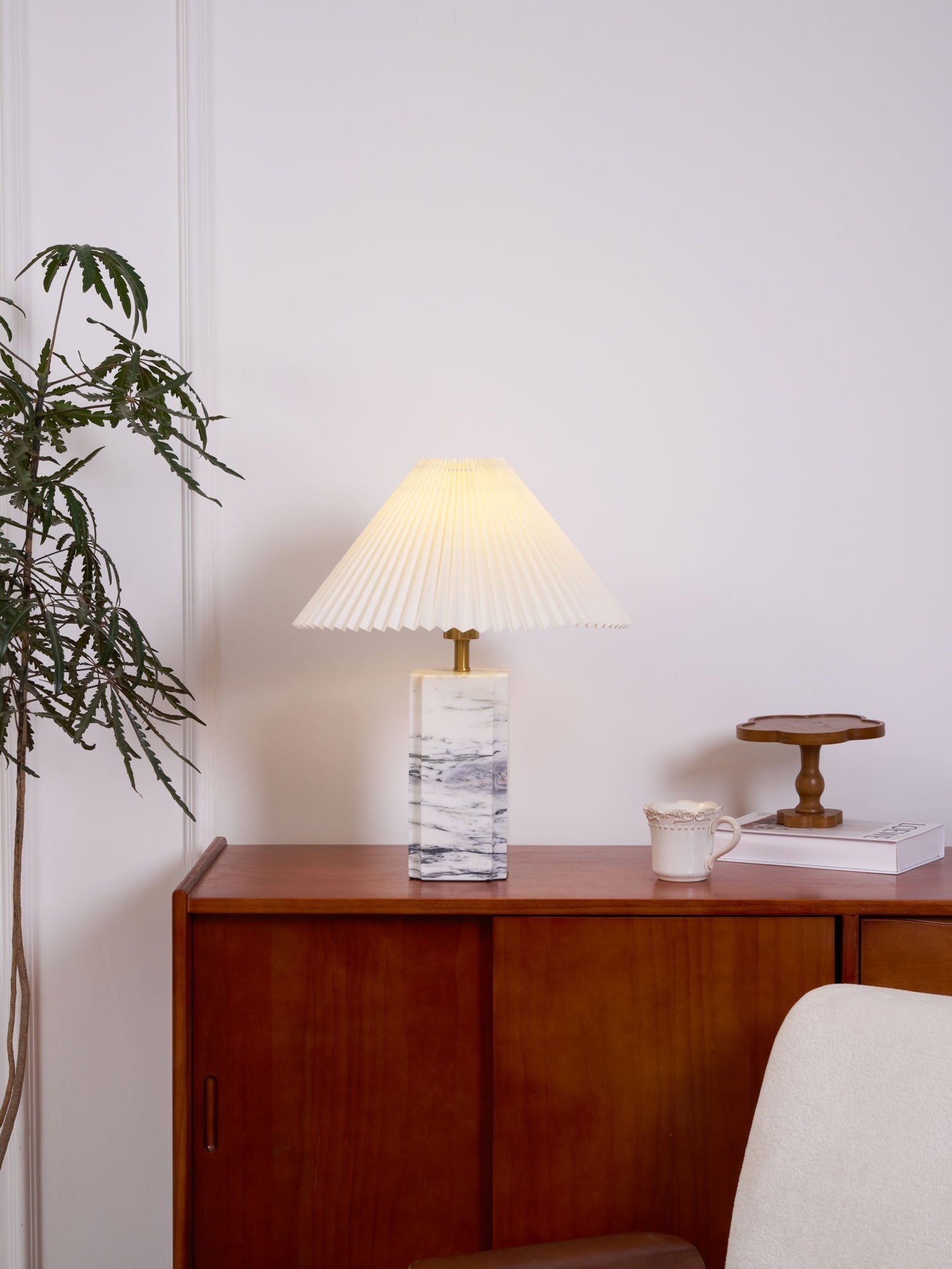Belle Modern Table Lamp - Letslighting