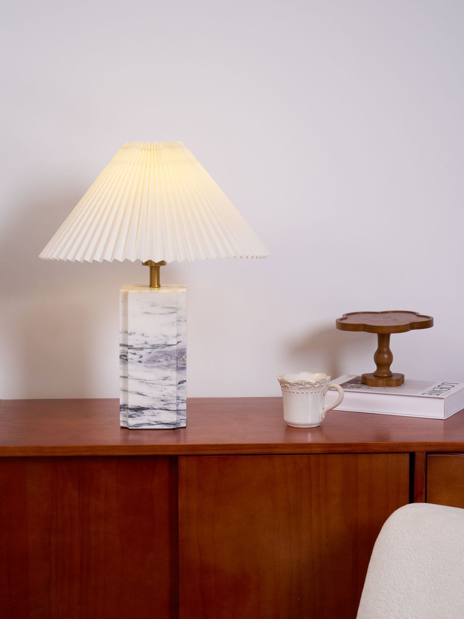 Belle Modern Table Lamp - Letslighting
