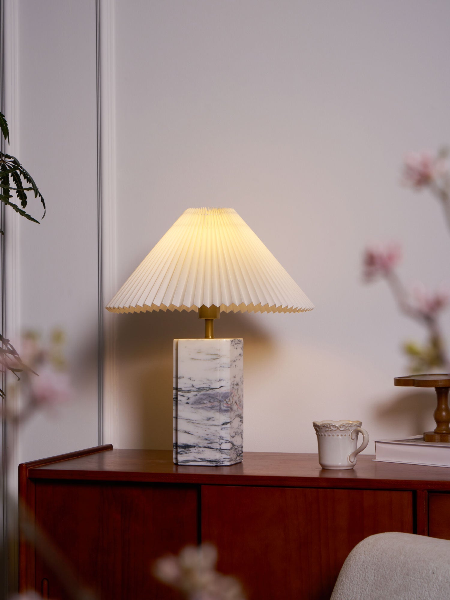 Belle Modern Table Lamp - Letslighting