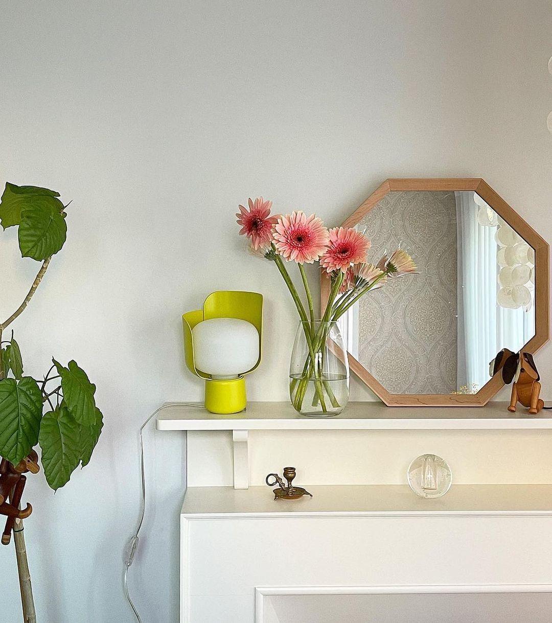 Zuri Plastic Minimalist Table Lamp - Letslighting