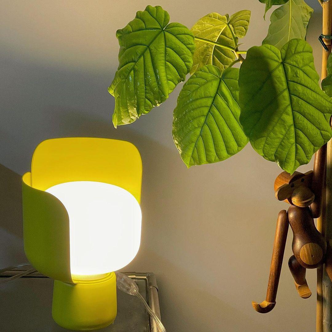 Zuri Plastic Minimalist Table Lamp - Letslighting