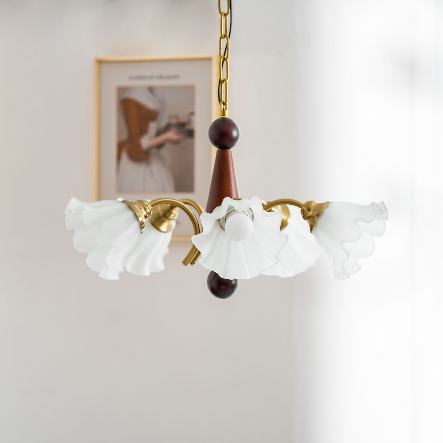 Ilvinan Traditional Elegance Wood Glass Chandelier - Letslighting