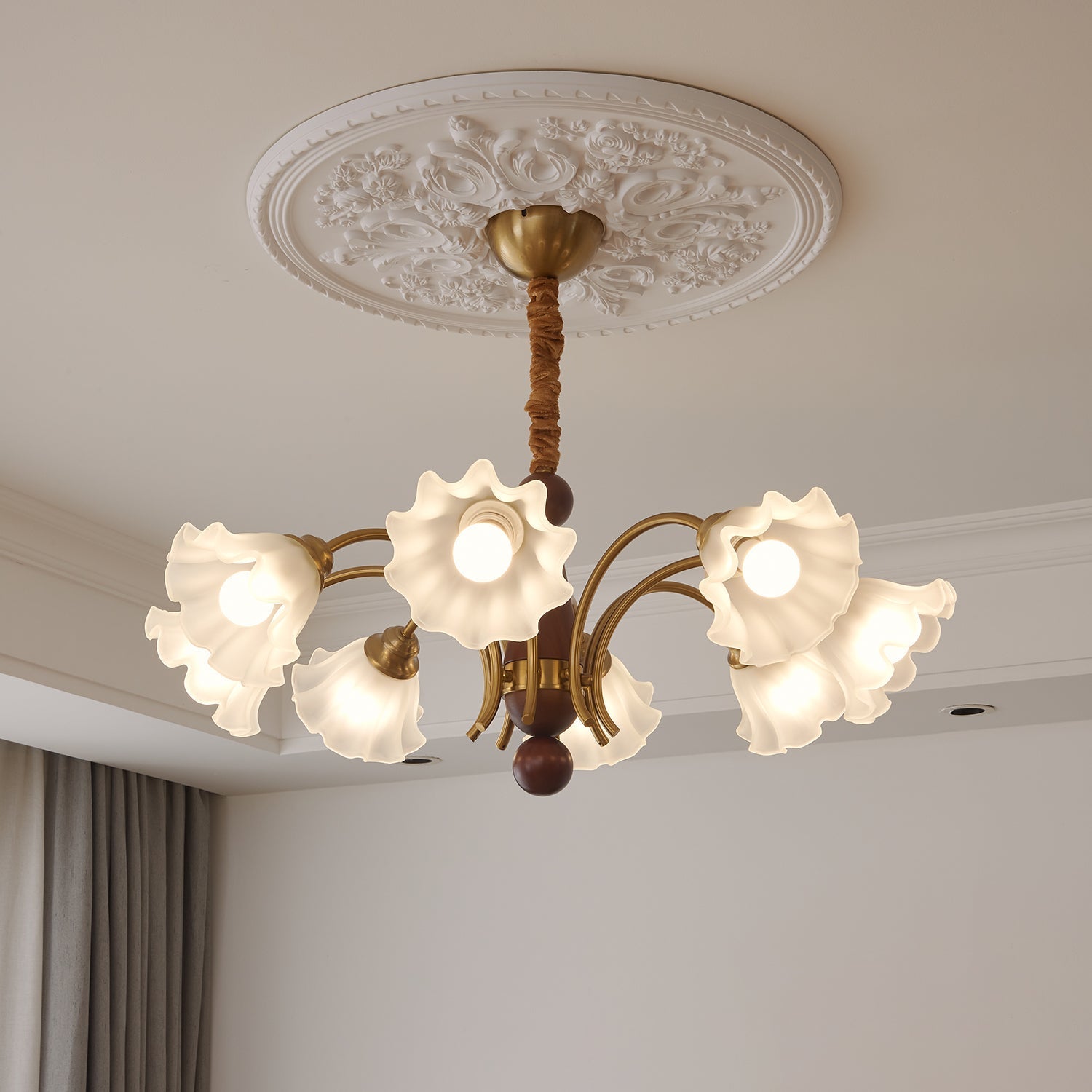 Ilvinan Traditional Elegance Wood Glass Chandelier - Letslighting
