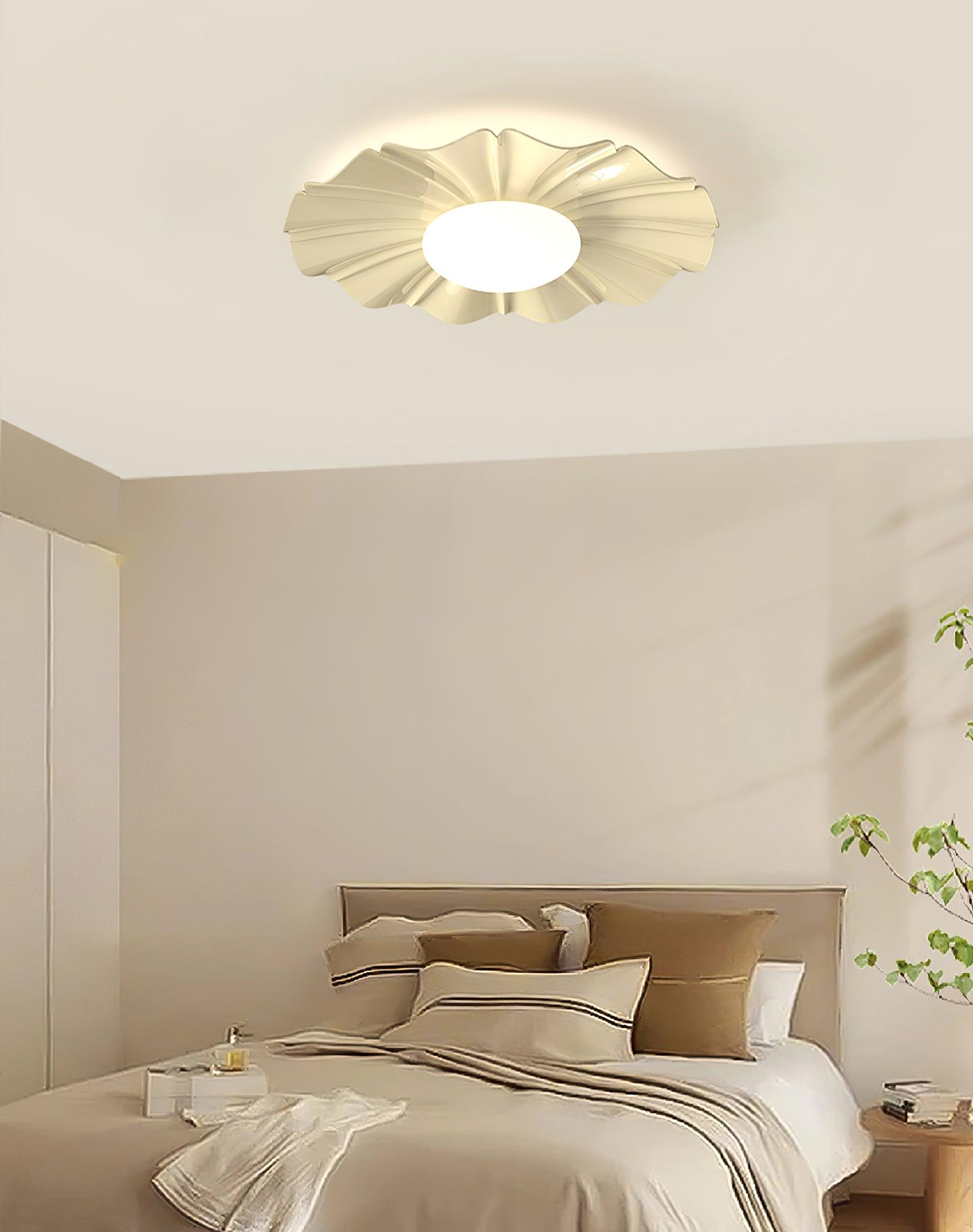 Lustra Ceiling Light Gold LED Scalloped for Bedroom - Letslighting