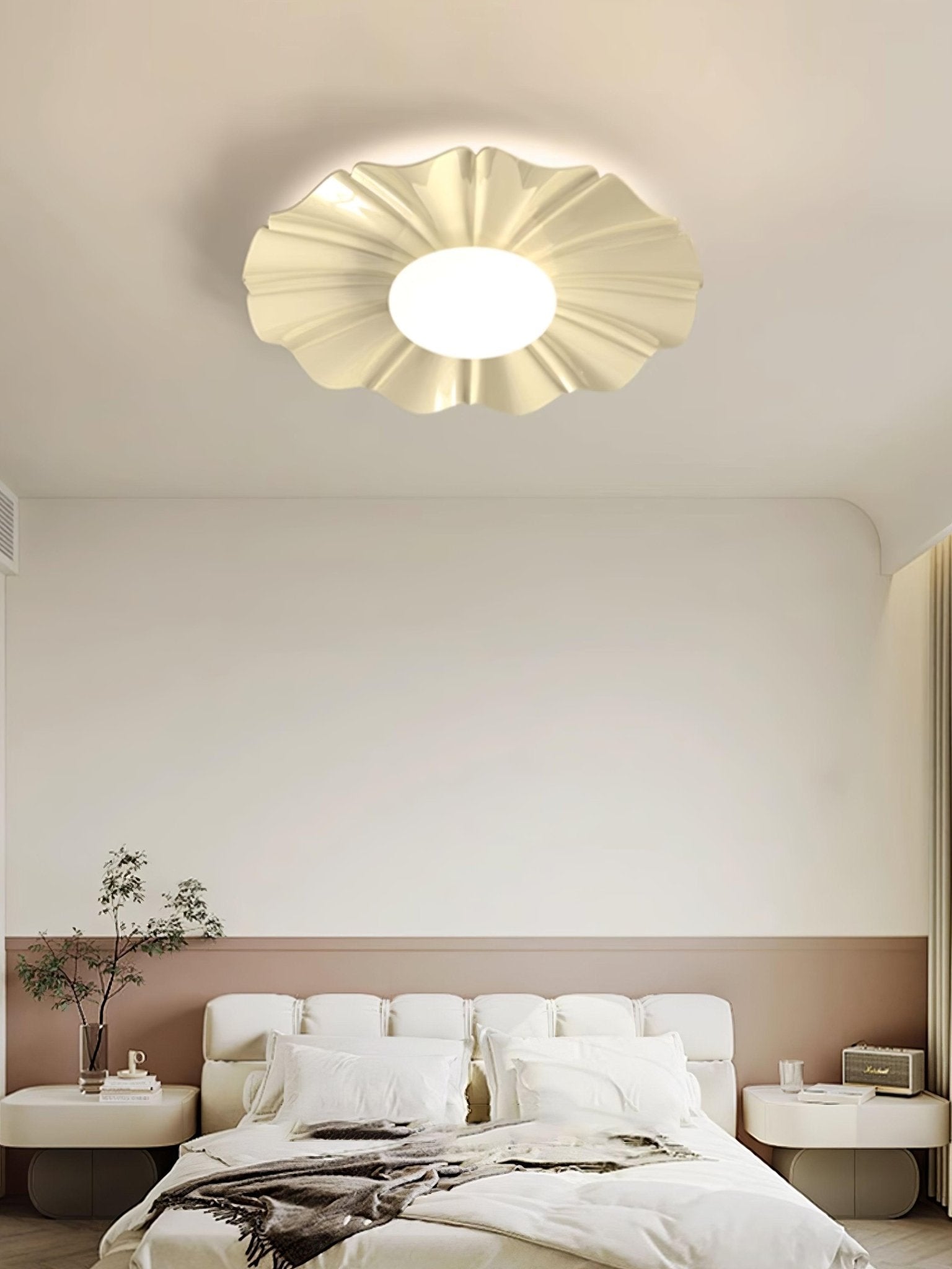 Lustra Ceiling Light Gold LED Scalloped for Bedroom - Letslighting