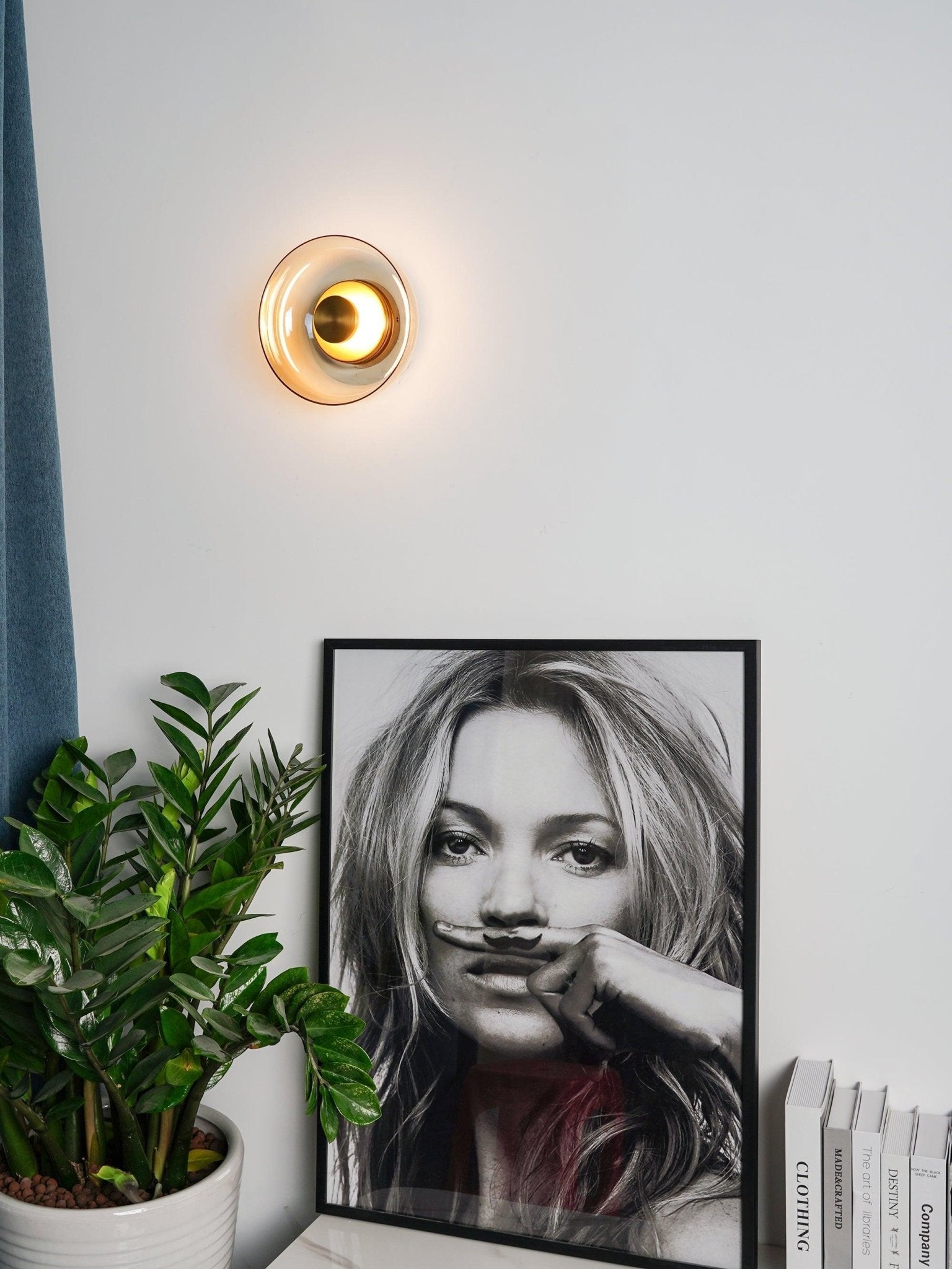 Crux Modern Minimalist Brass Glass Wall Light - Letslighting