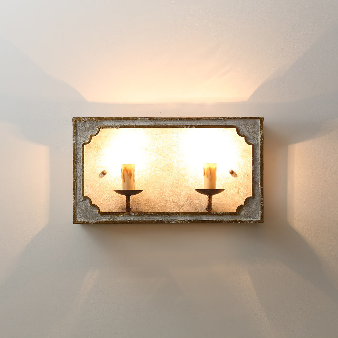 Vatnuvyd Rustic Cube Wooden Sconce - Letslighting