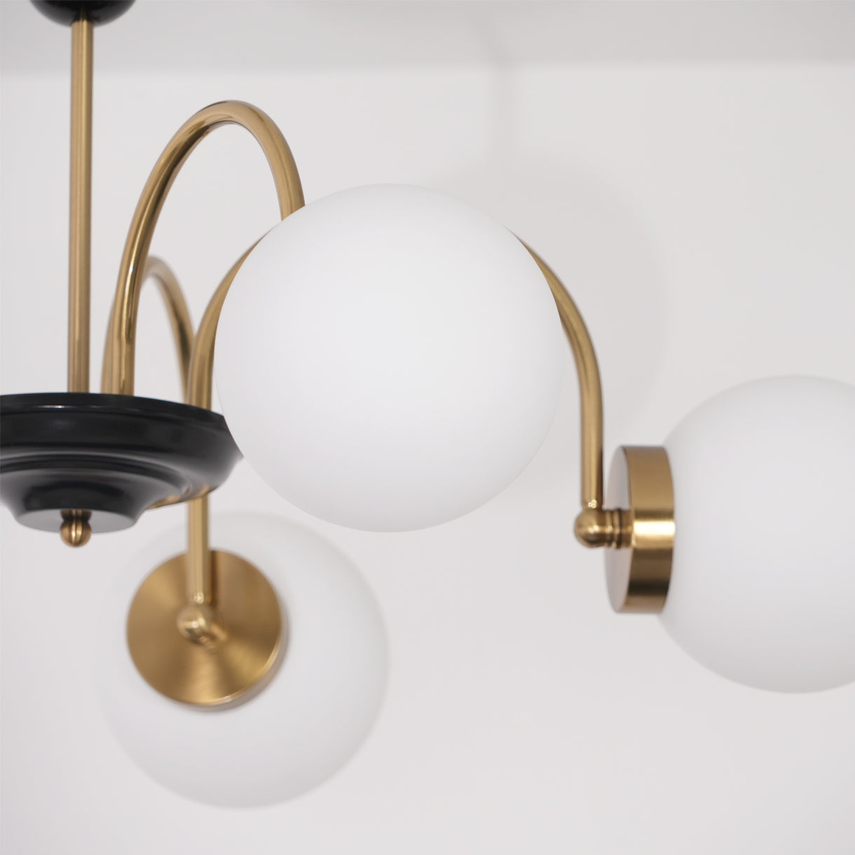 Lustra Chandelier Rod Frame and White - Letslighting