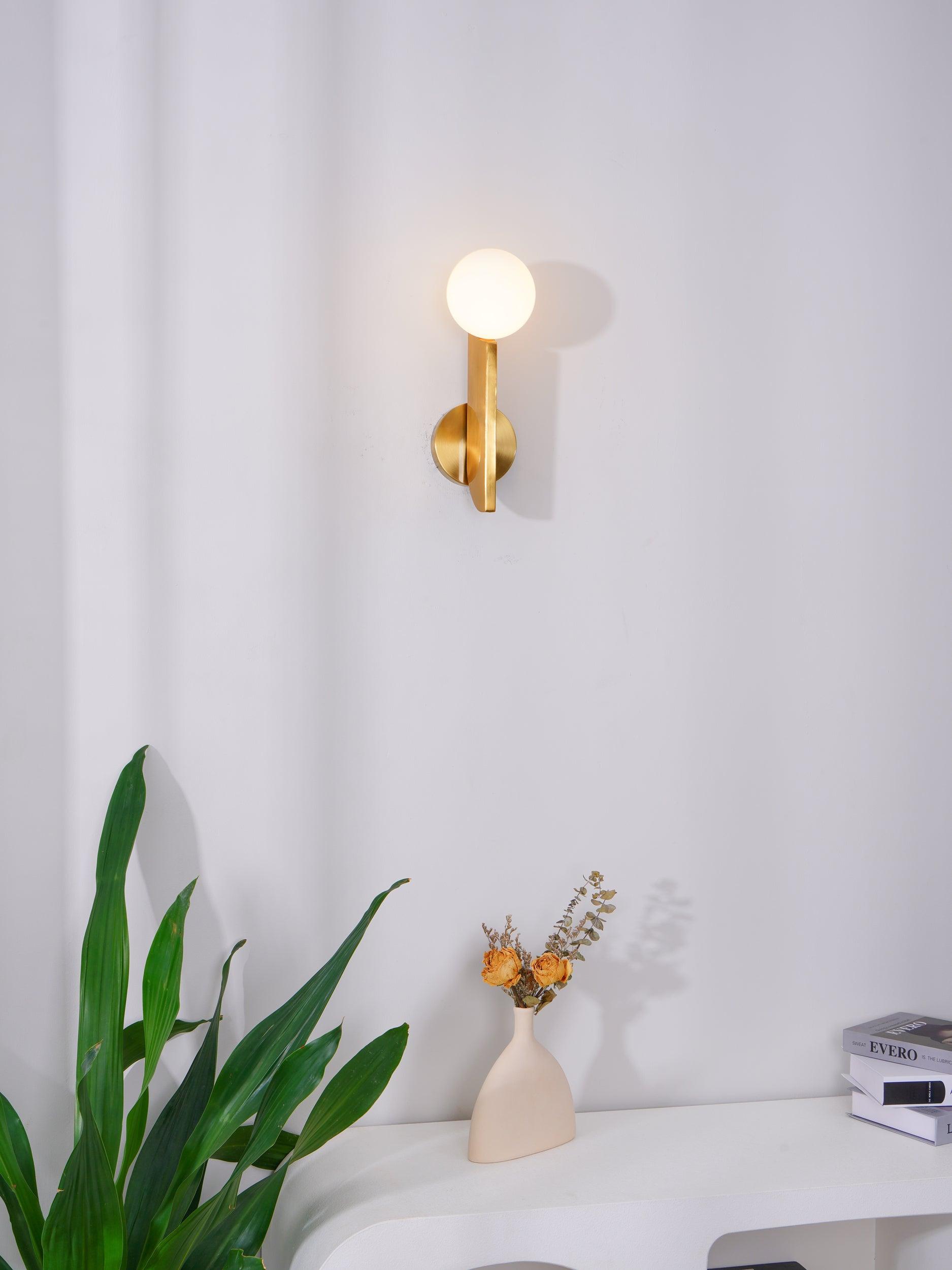 Lustra Wall Lamp Glass Globe Sculptural - Letslighting