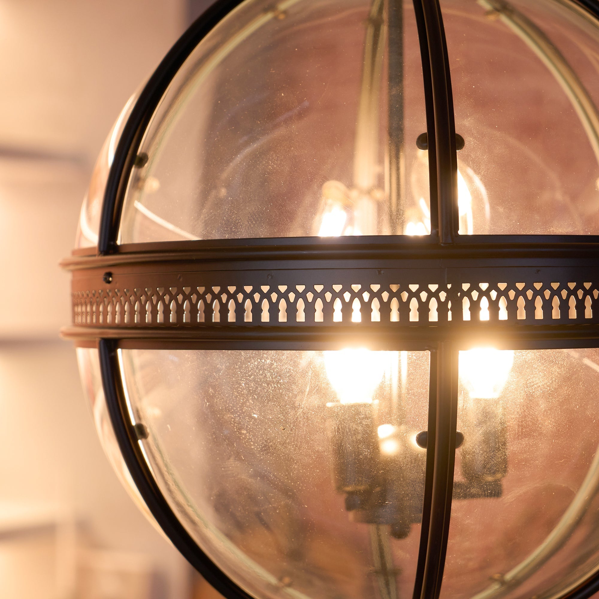 Epoch Retro Braeden Pendant Light Glass