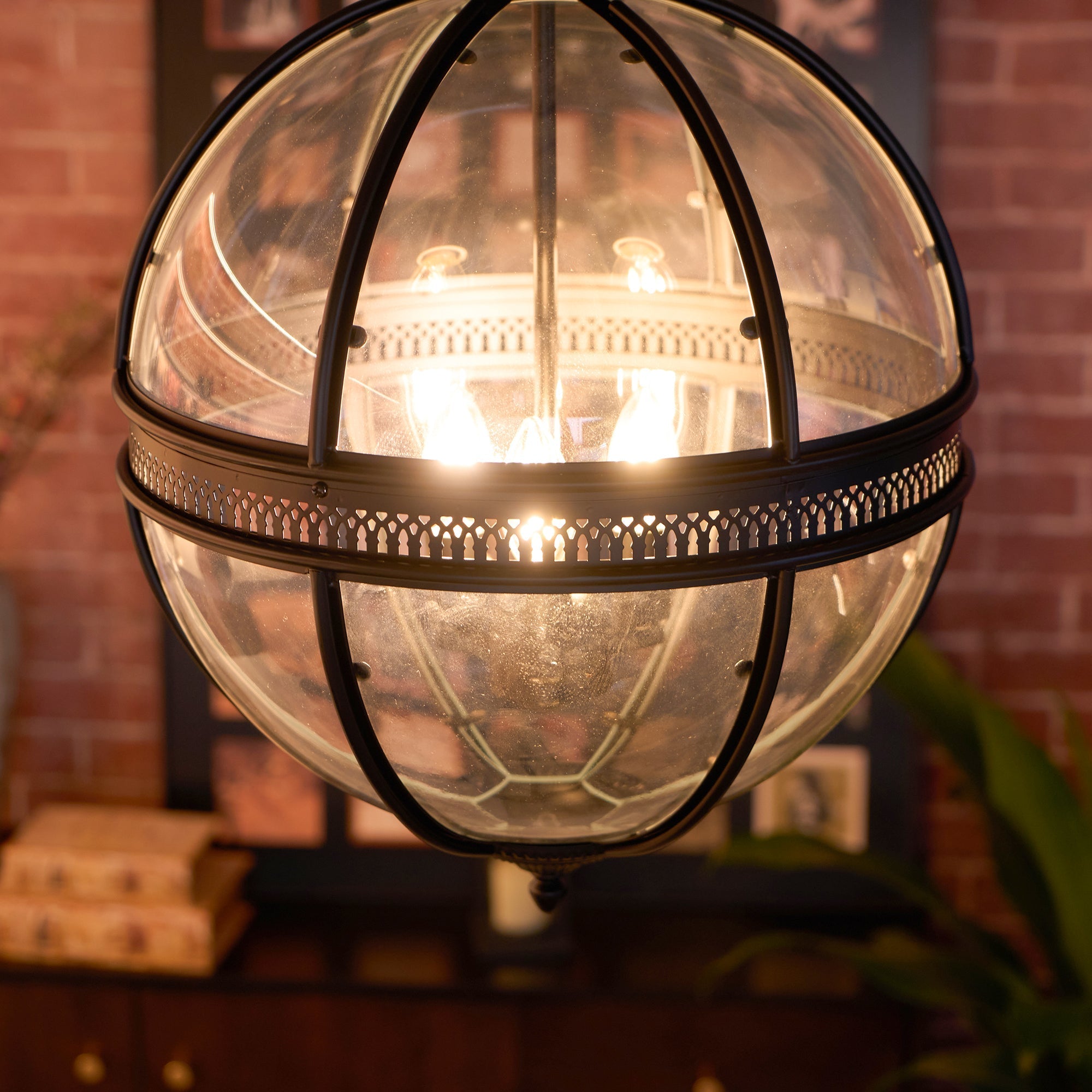 Epoch Retro Braeden Pendant Light Glass