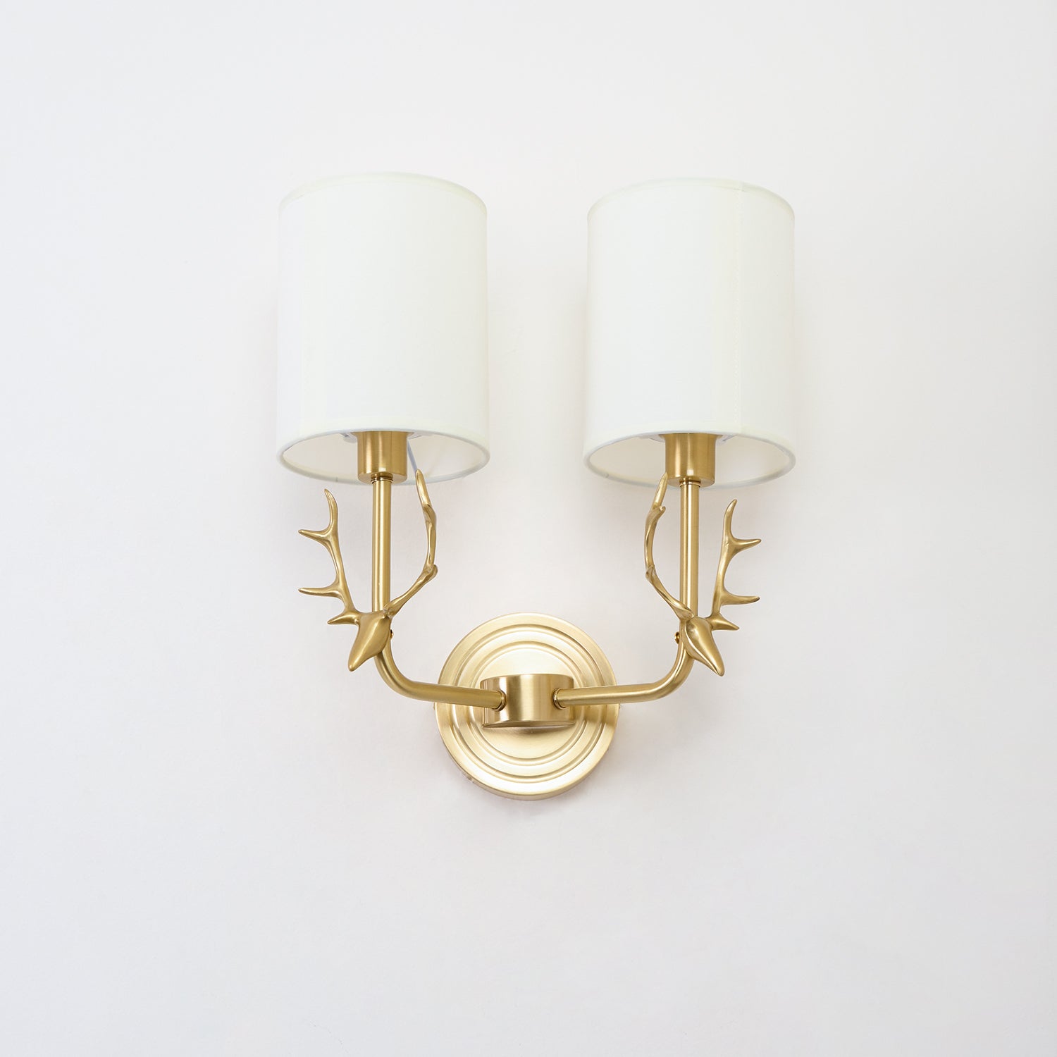 Noble Elegance Deer Head Brass Wall Light - Letslighting