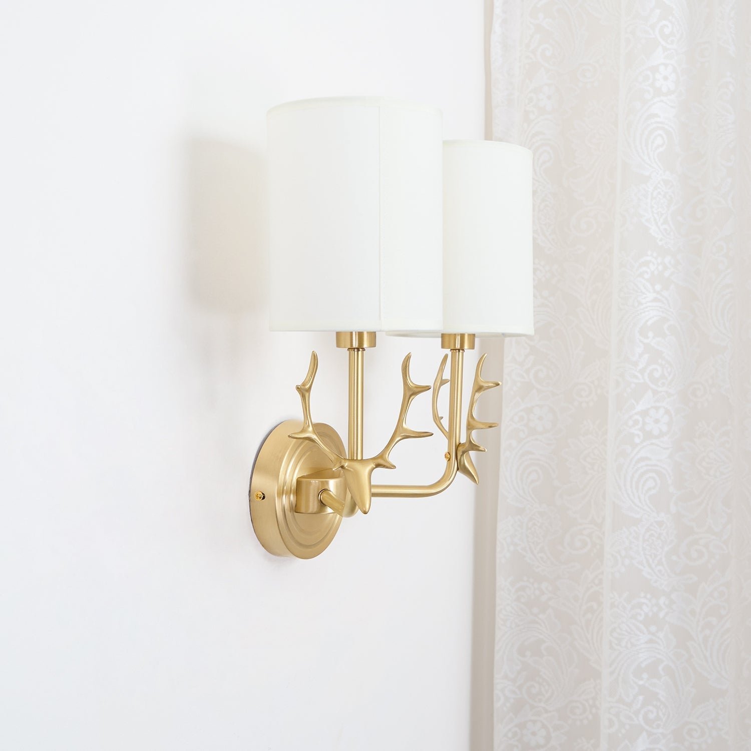 Noble Elegance Deer Head Brass Wall Light - Letslighting