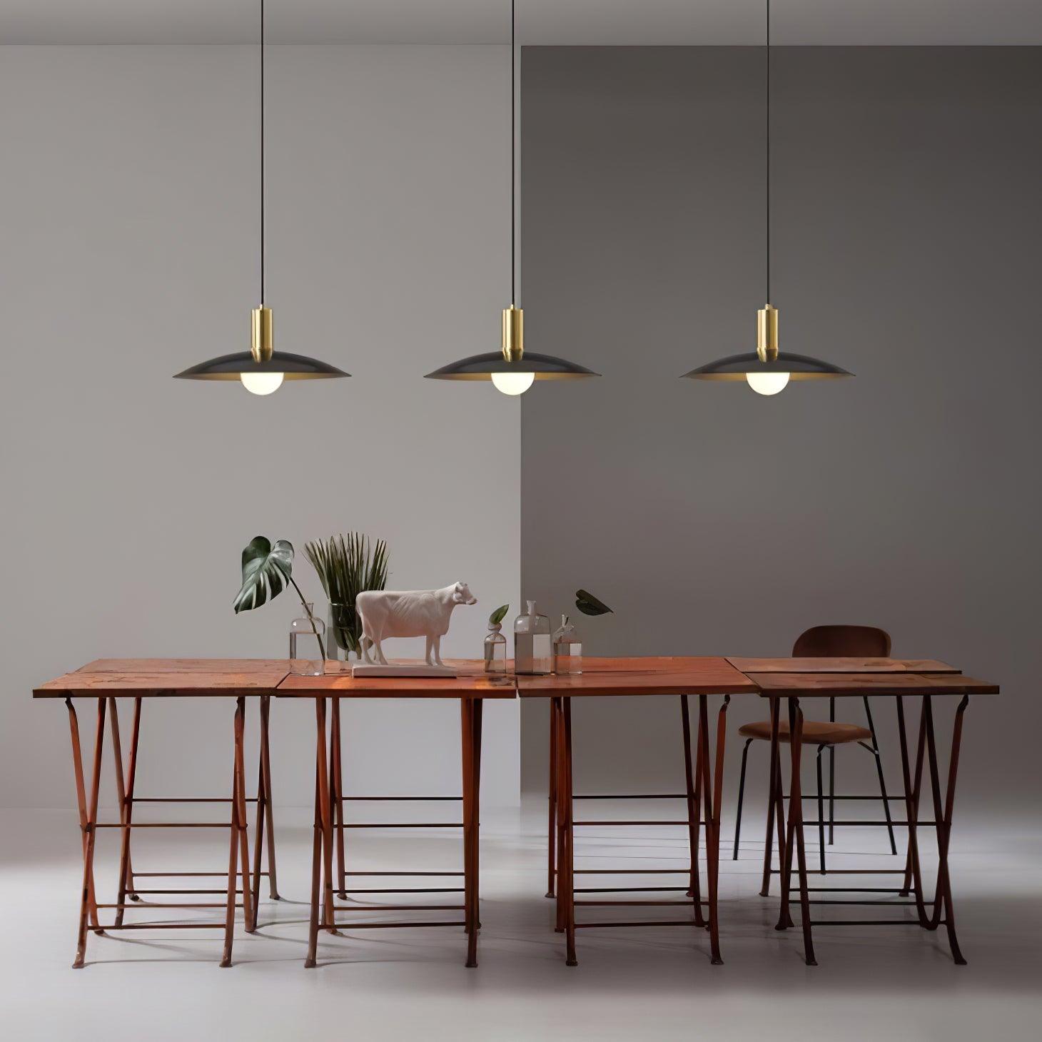 Thalora Brass & Glass Classic Pendant Lamp - Letslighting