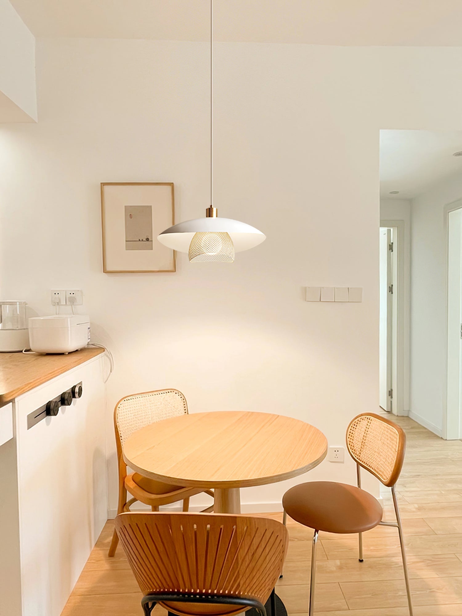 Dynam Modern Minimalist Floyd White Pendant Lamp - Letslighting