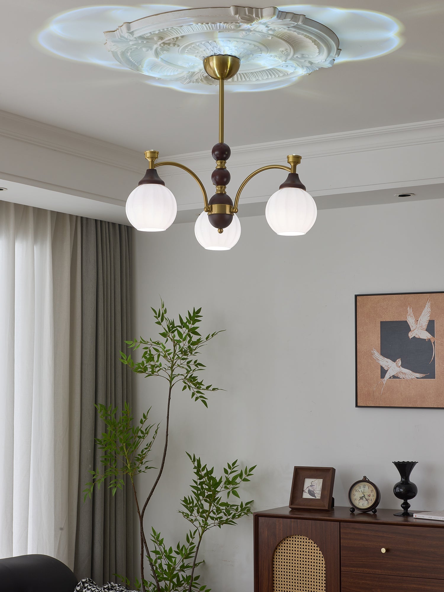 Illoros Traditional Elegance Wood Chandelier - Letslighting