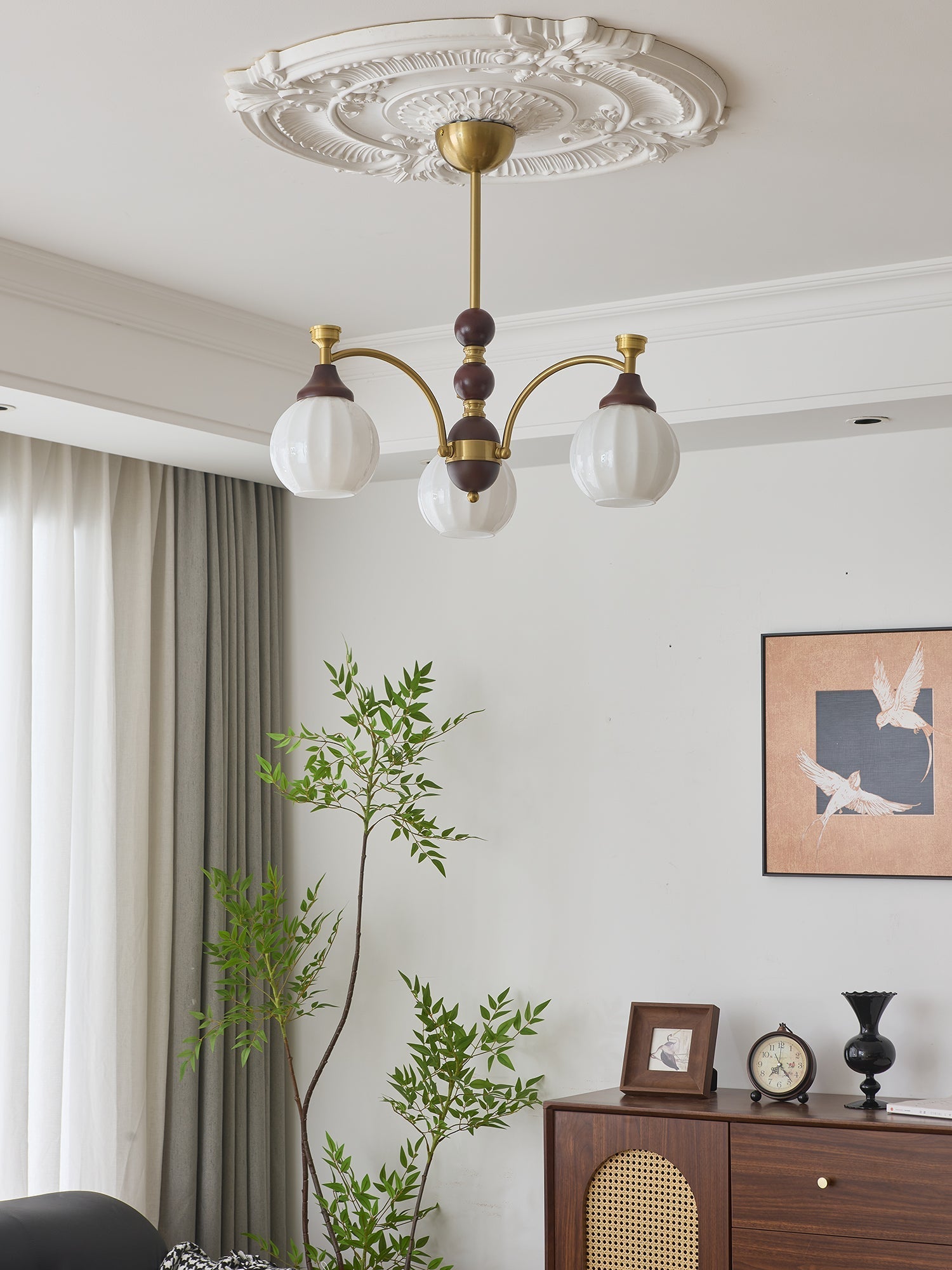 Illoros Traditional Elegance Wood Chandelier - Letslighting