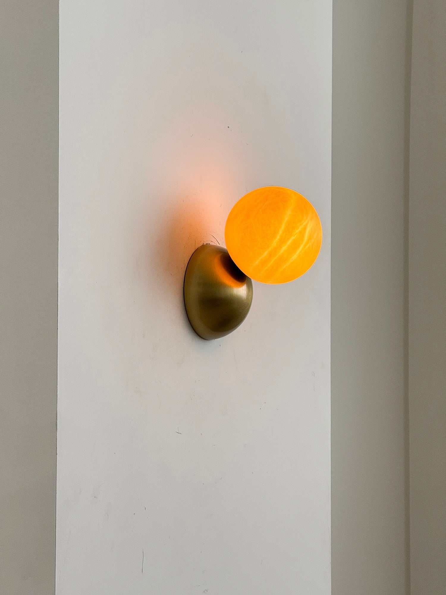 Arca Modern Minimalist Eclipse Mrable Wall Lamp - Letslighting