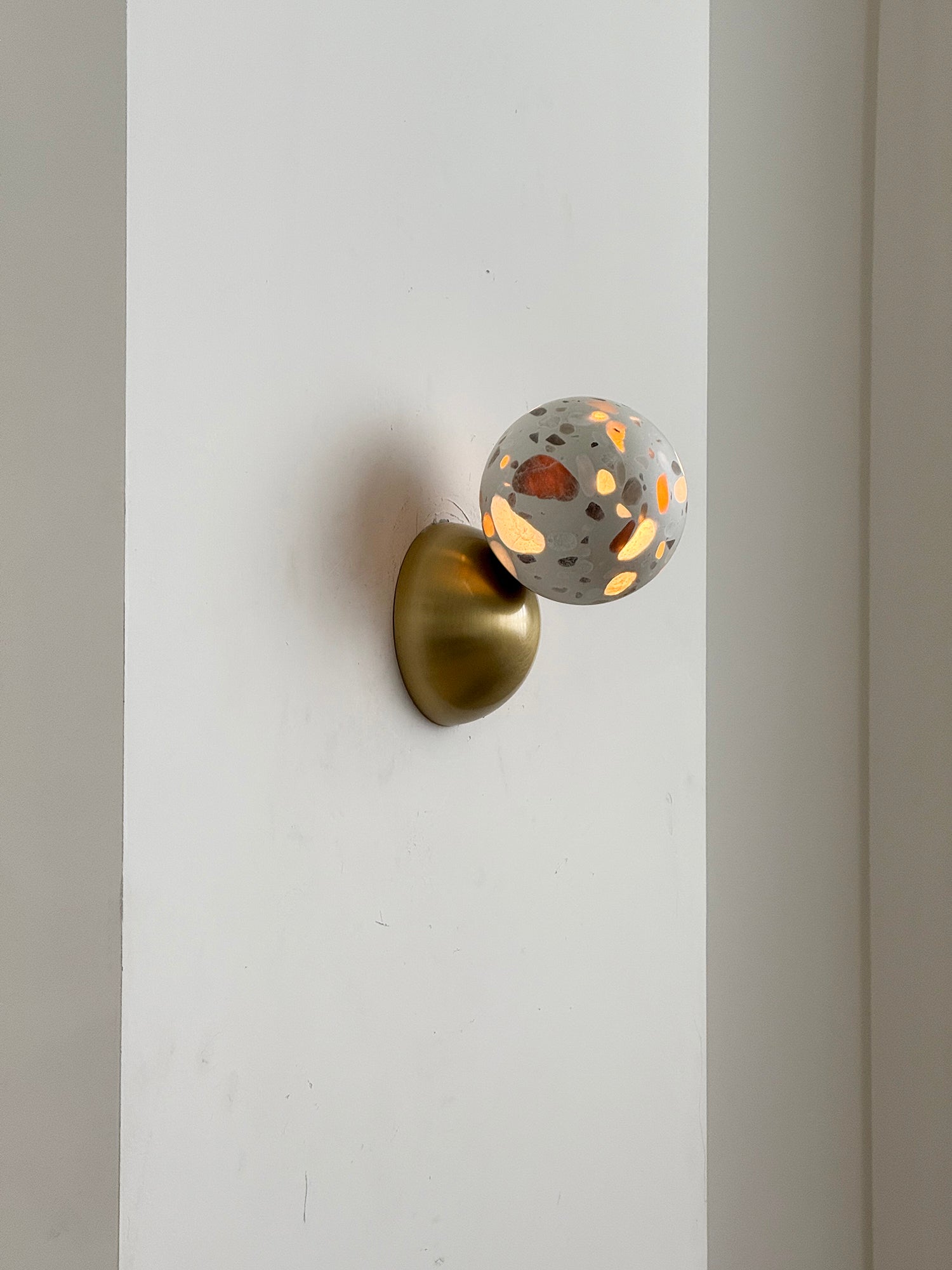 Arca Modern Minimalist Eclipse Mrable Wall Lamp - Letslighting