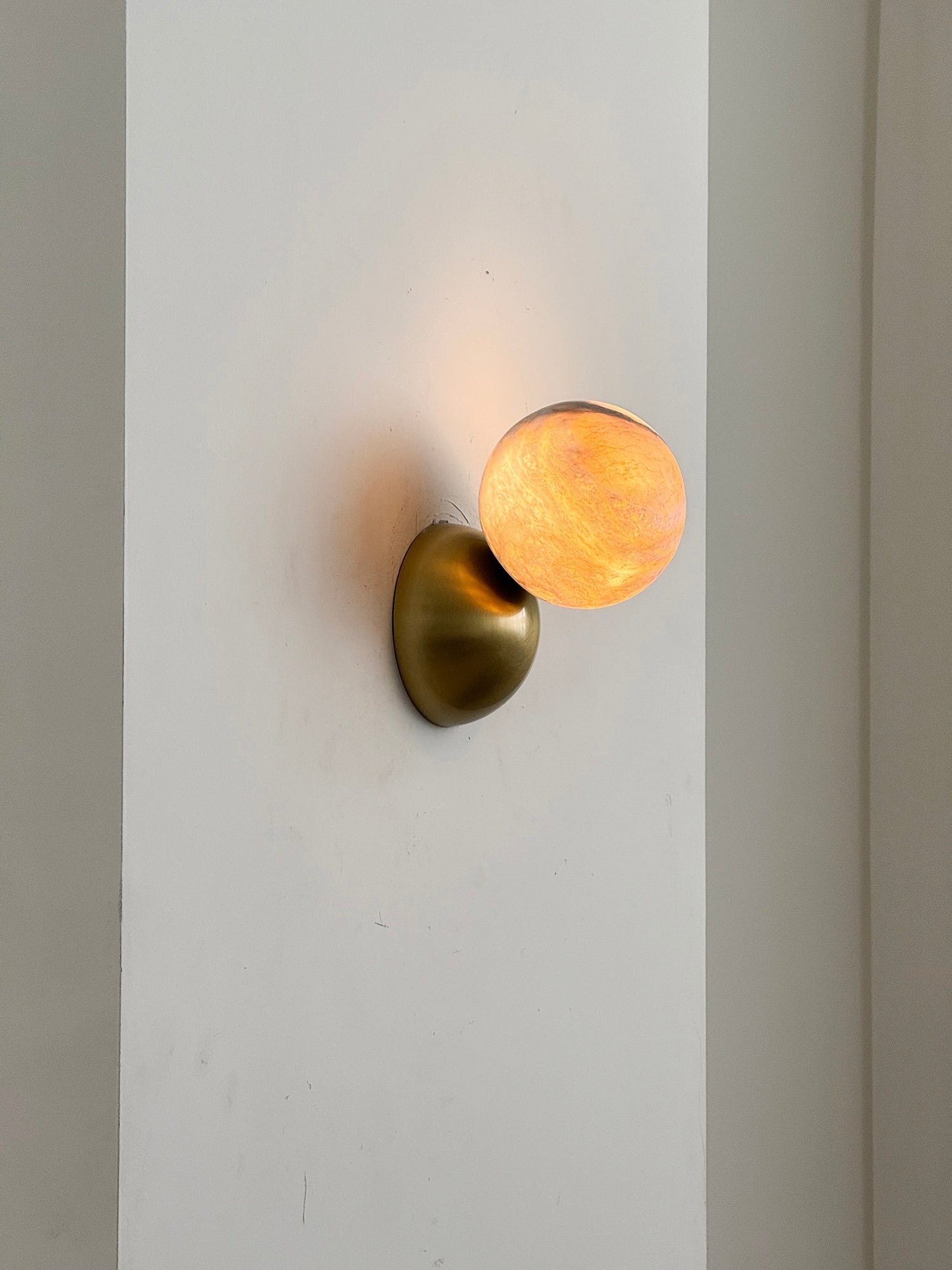 Arca Modern Minimalist Eclipse Mrable Wall Lamp - Letslighting