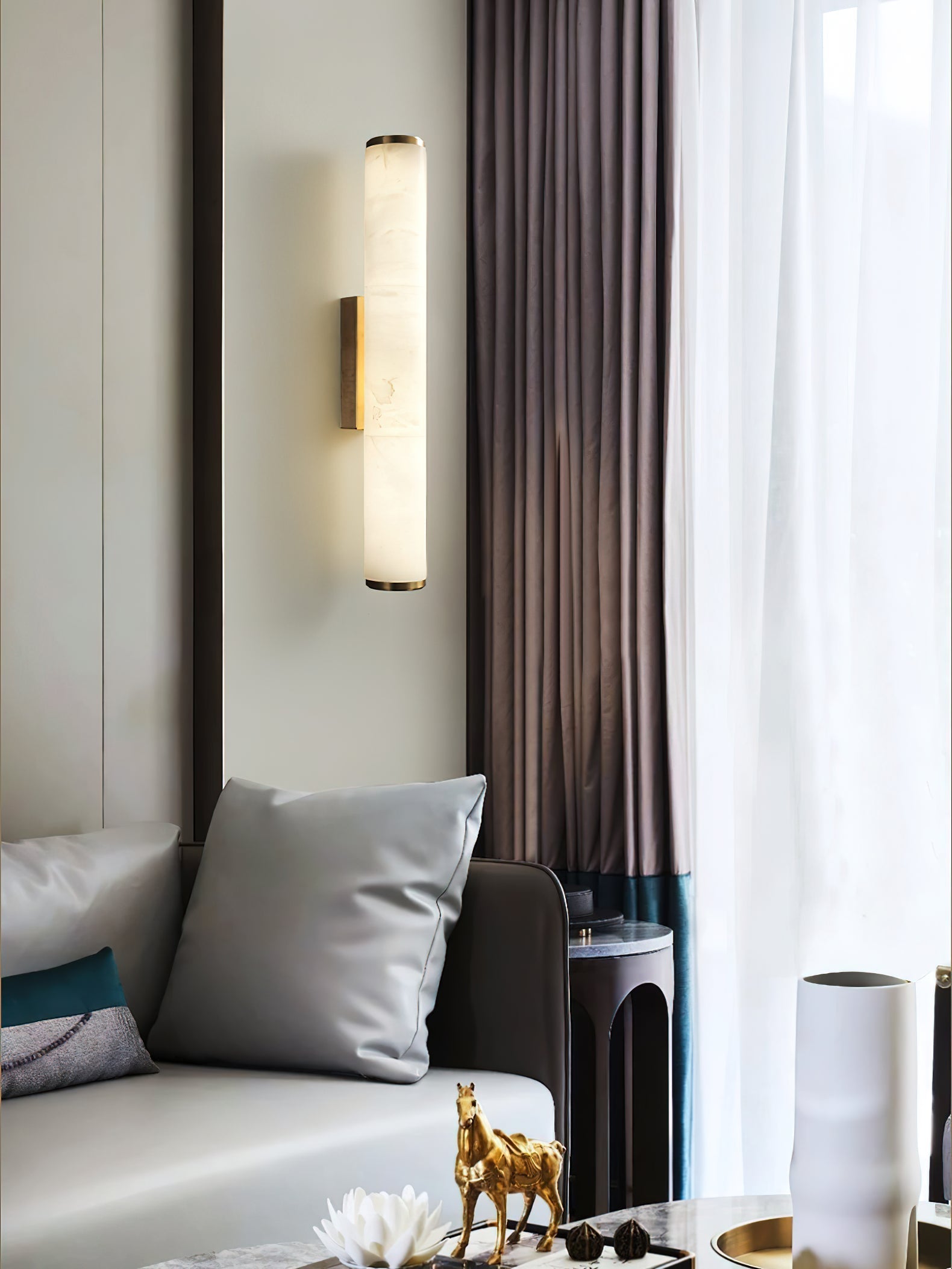 Arcus Elegance Brass Alabaster Sconce Wall Lamp - Letslighting