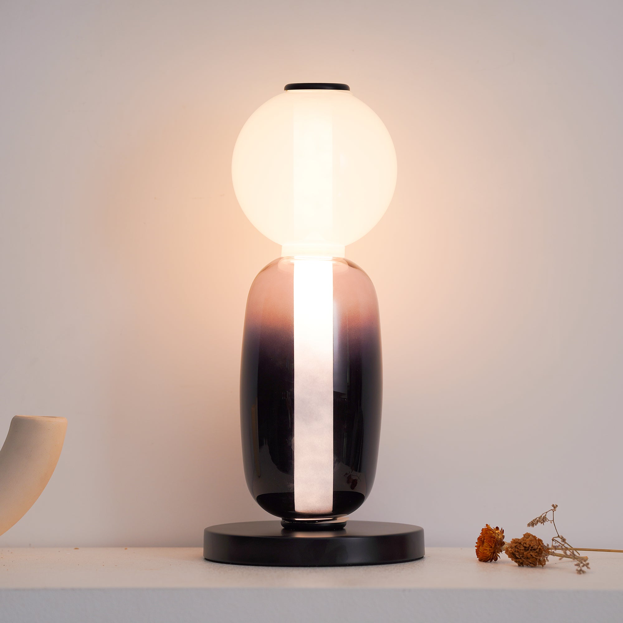 Elias Modern Table Lamp - Letslighting