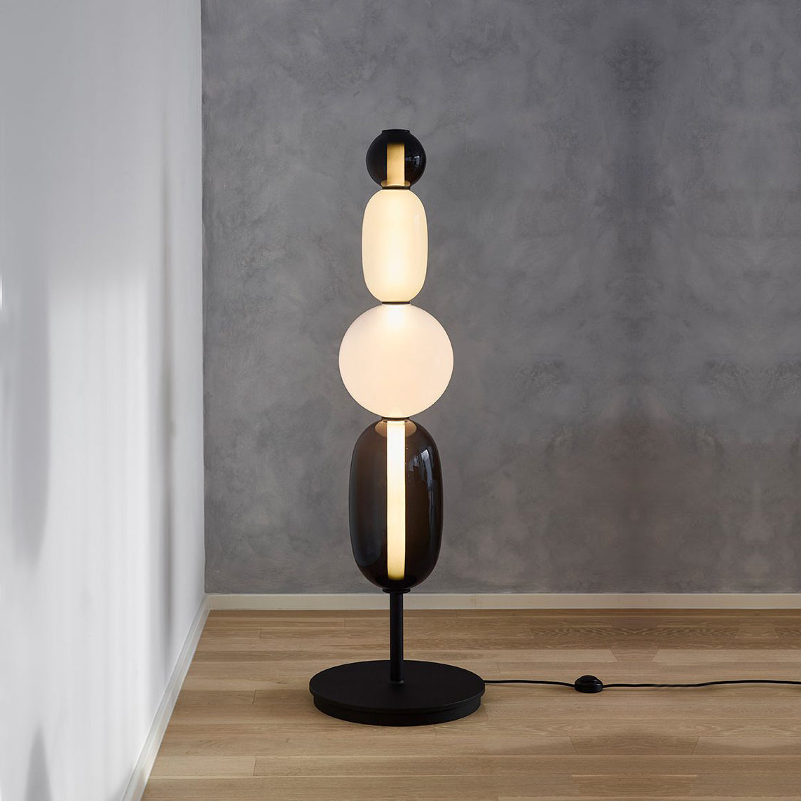 Elias Modern Table Lamp - Letslighting