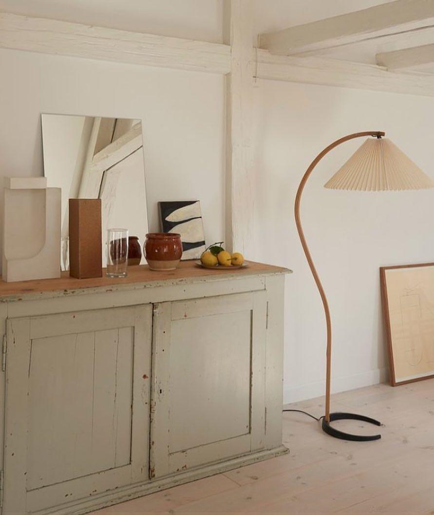 Viaro Wood Floor Lamp - Letslighting