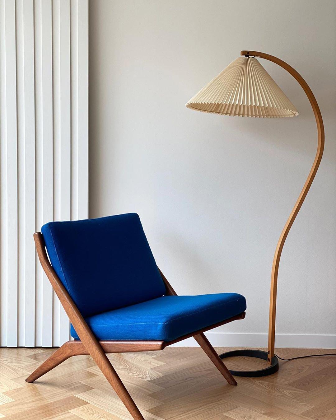 Viaro Wood Floor Lamp - Letslighting