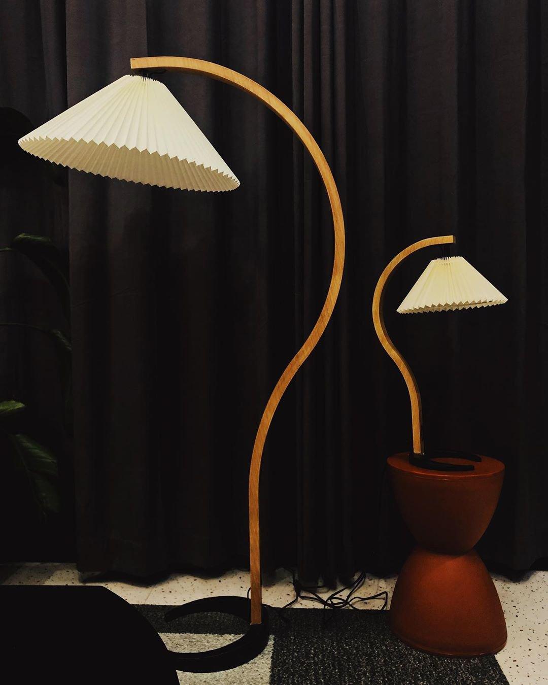 Viaro Wood Floor Lamp - Letslighting