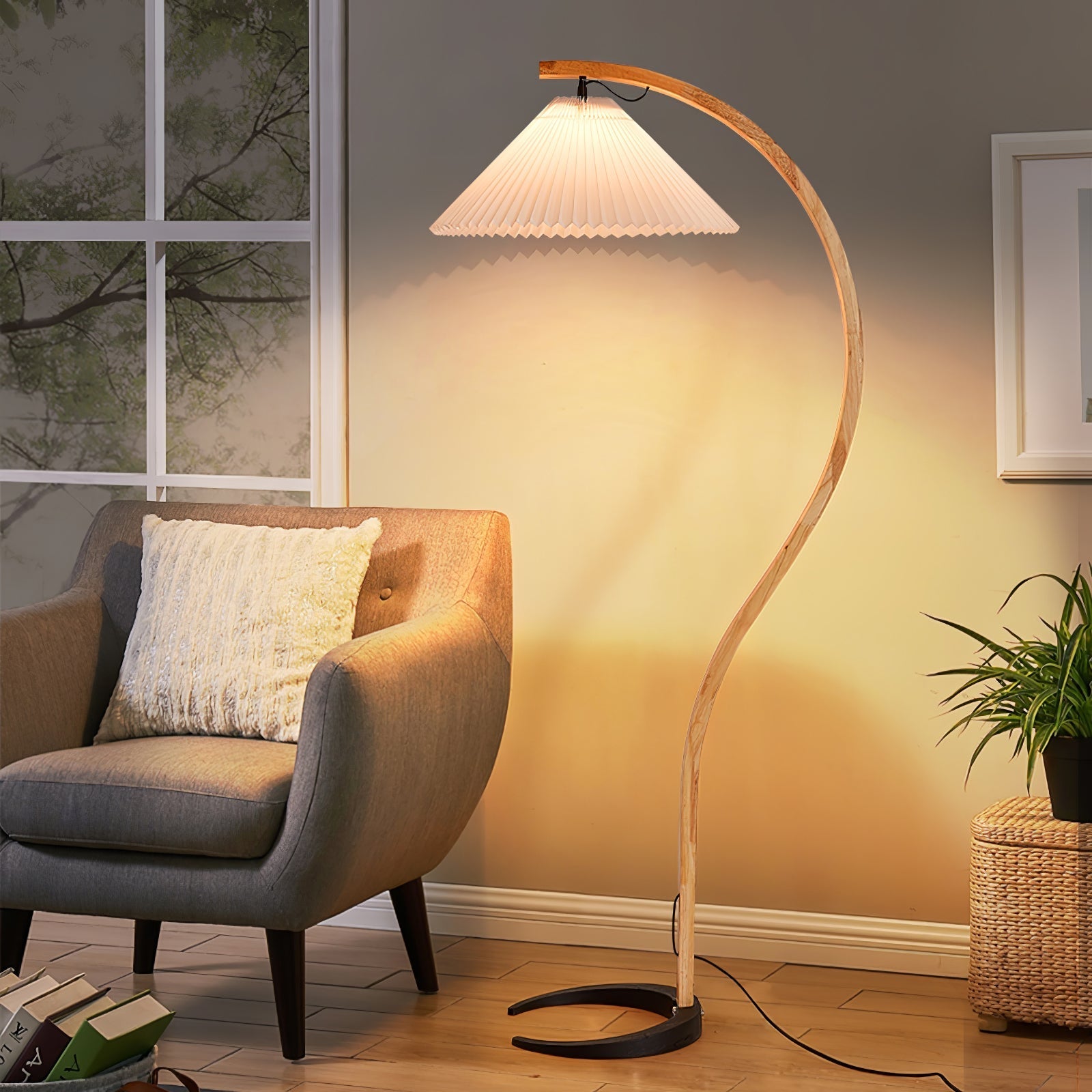 Viaro Wood Floor Lamp - Letslighting