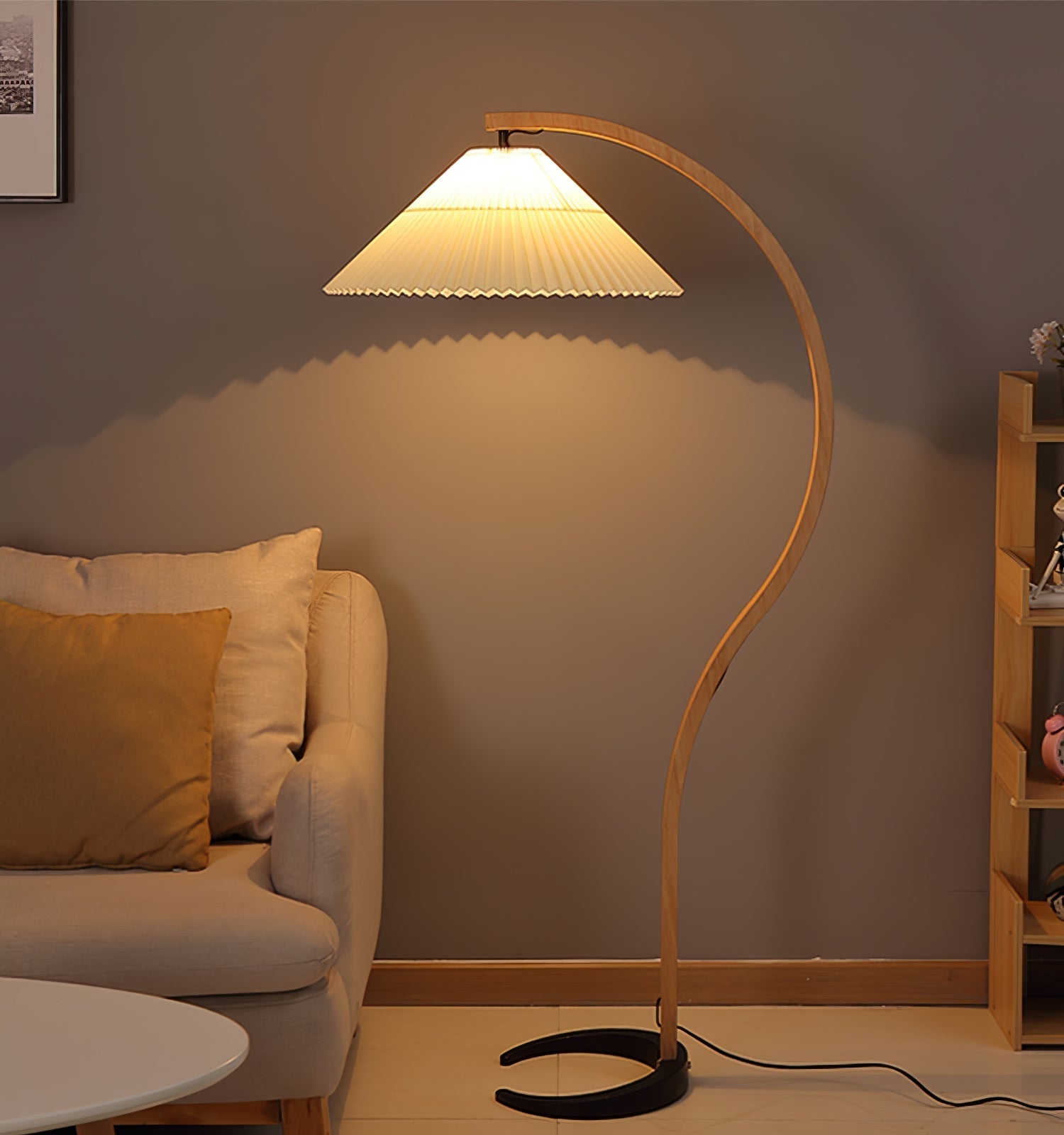 Viaro Wood Floor Lamp - Letslighting