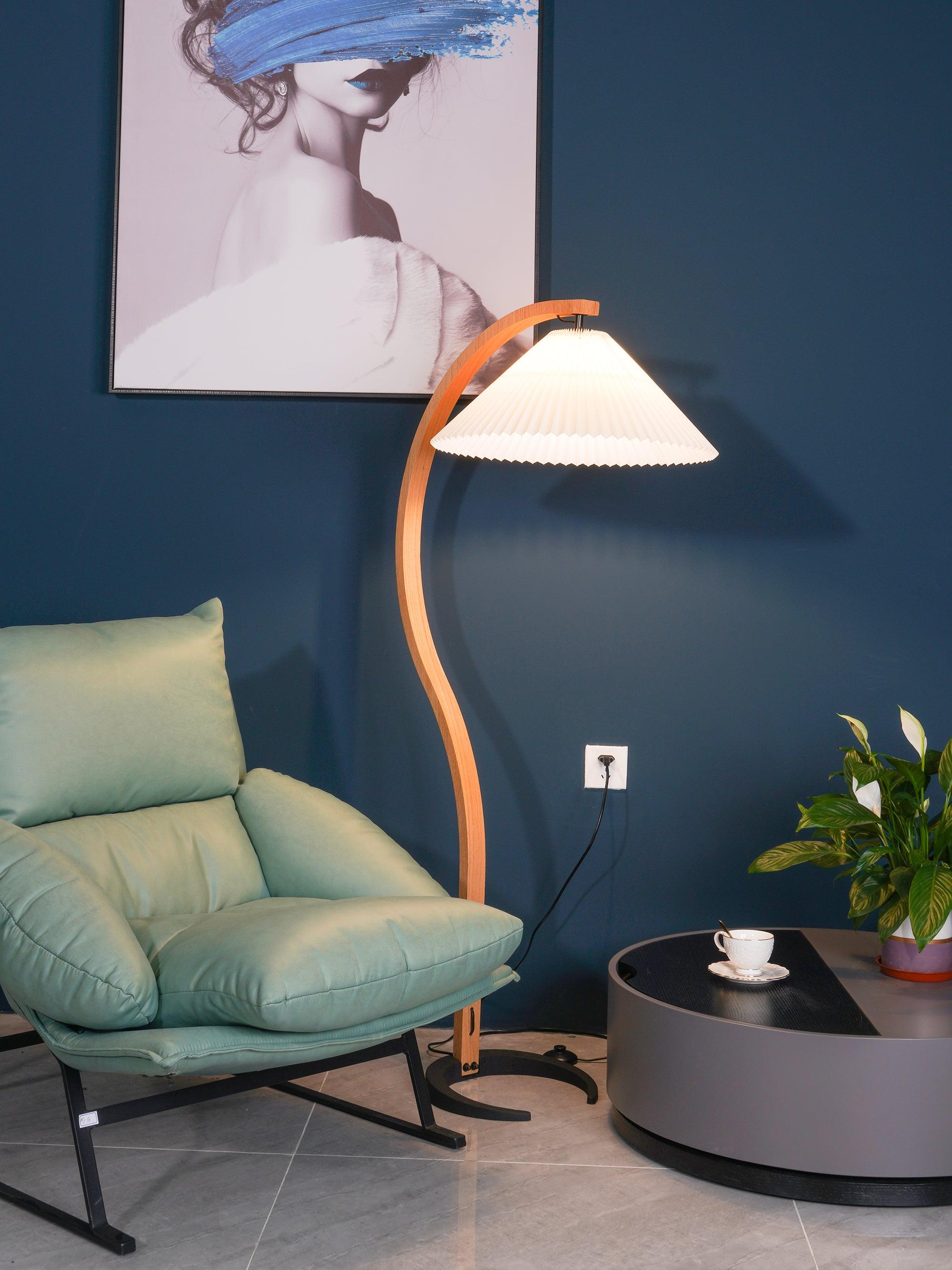 Viaro Wood Floor Lamp - Letslighting
