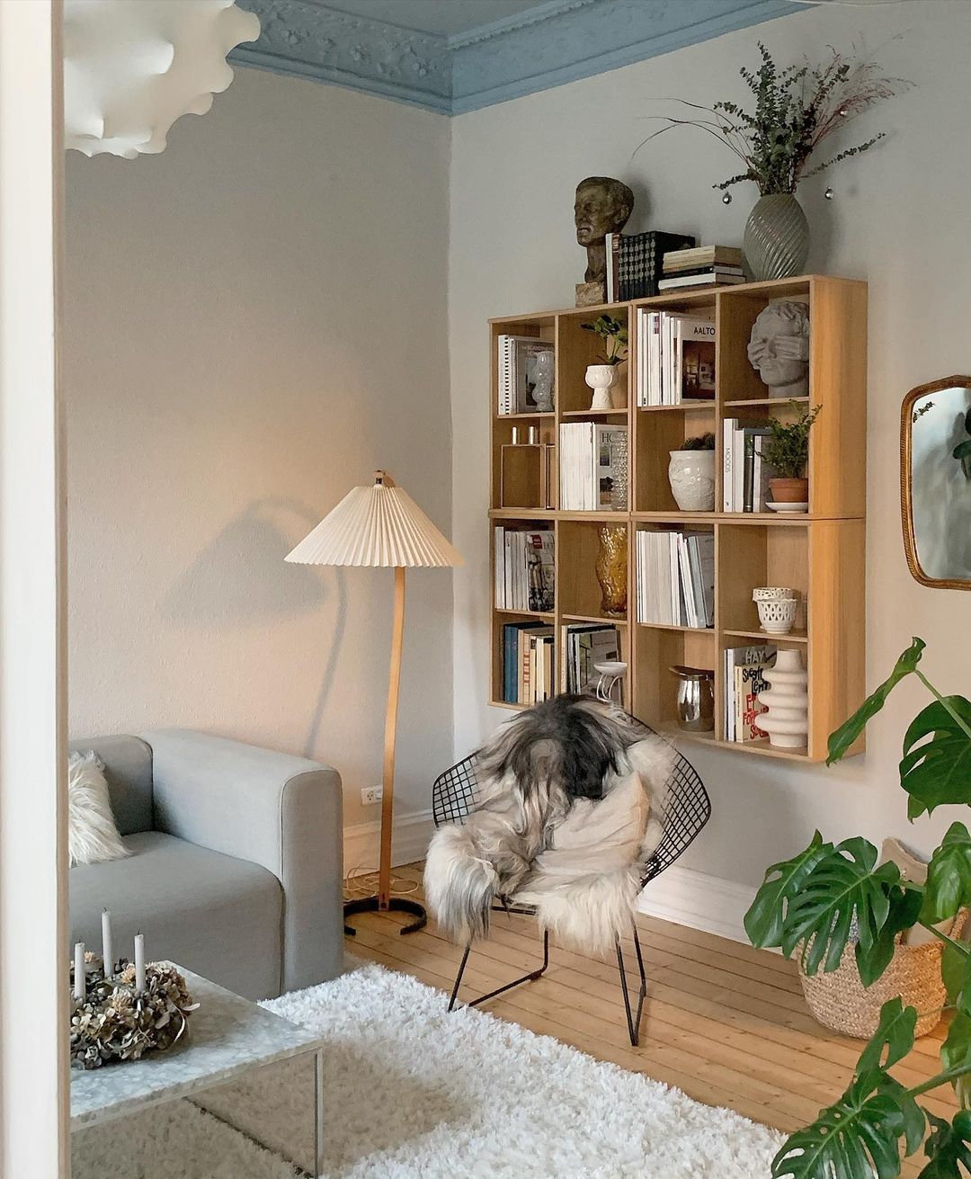 Viaro Wood Floor Lamp - Letslighting