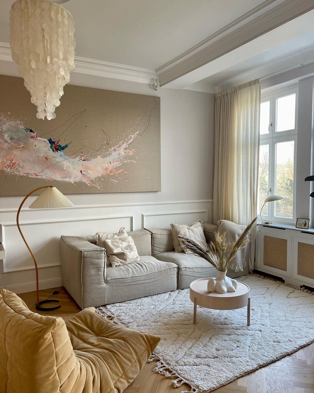 Viaro Wood Floor Lamp - Letslighting